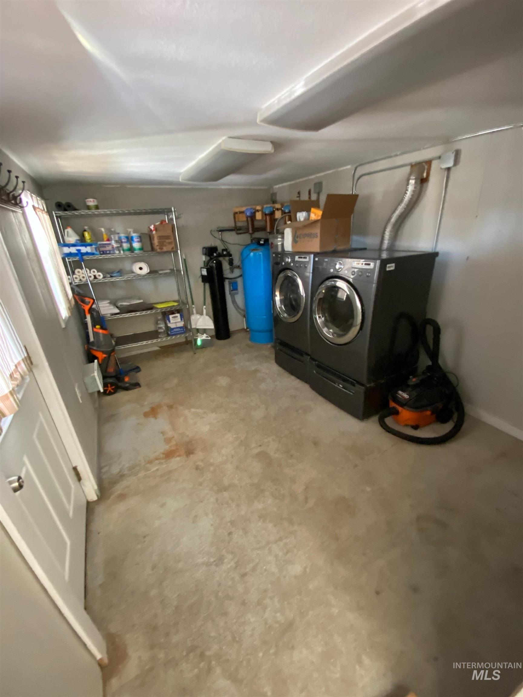 4 Lookout Ct, Garden Valley, Idaho 83622, 2 Bedrooms, 1 Bathroom, Residential For Sale, Price $335,000,MLS 98968264