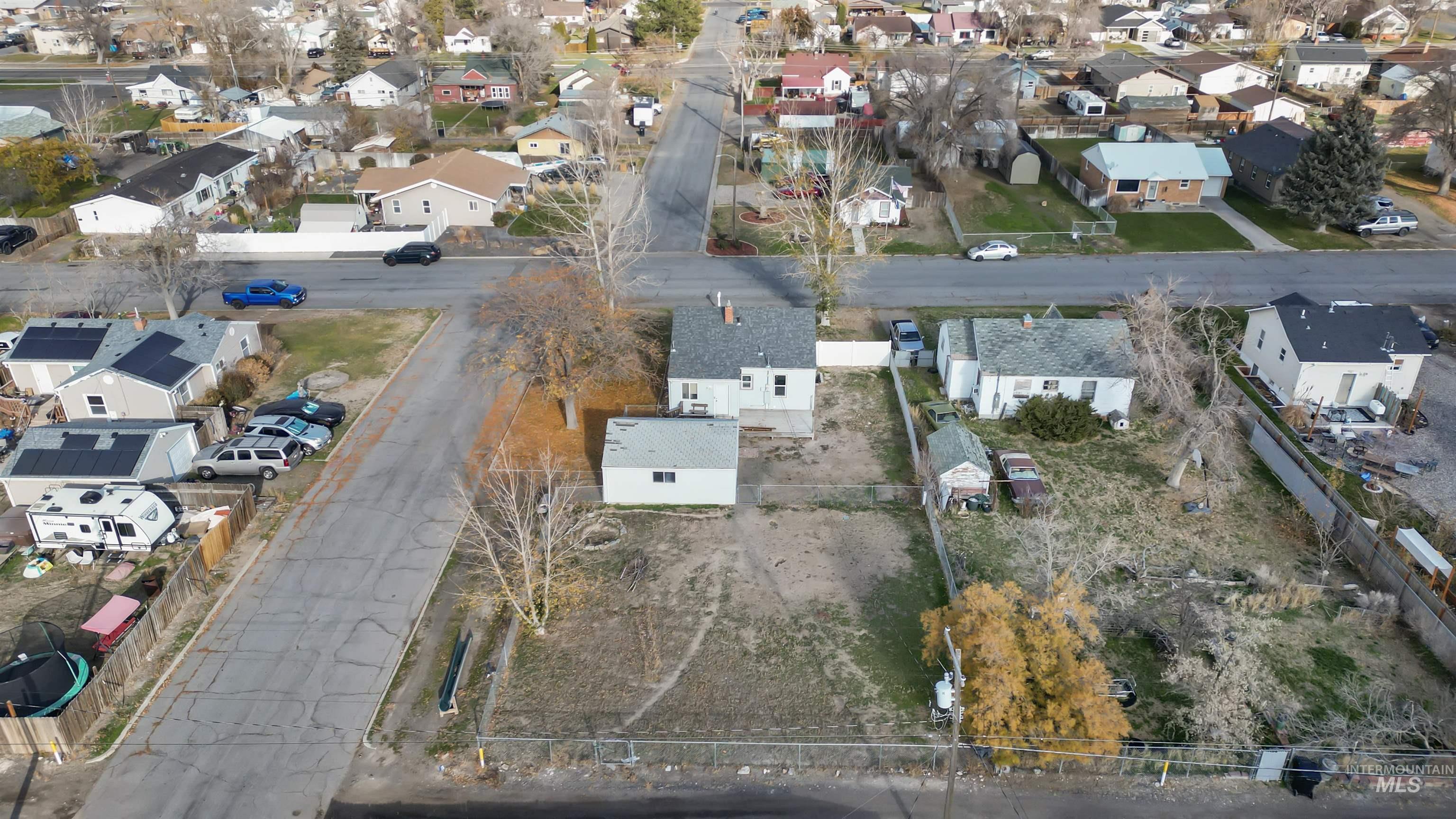 729 N 11th Ave, Buhl, Idaho 83316, 2 Bedrooms, 2 Bathrooms, Residential For Sale, Price $259,000,MLS 98968267