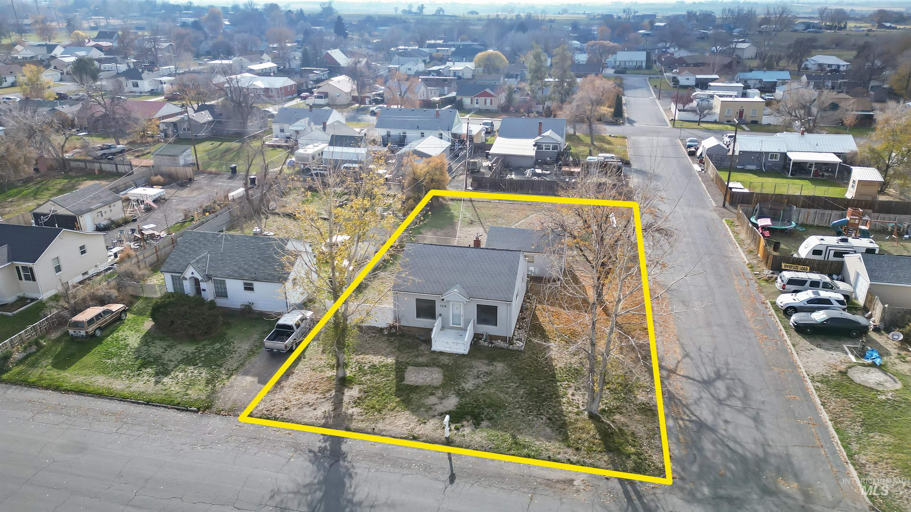 729 N 11th Ave, Buhl, Idaho 83316, 2 Bedrooms, 2 Bathrooms, Residential For Sale, Price $259,000,MLS 98968267