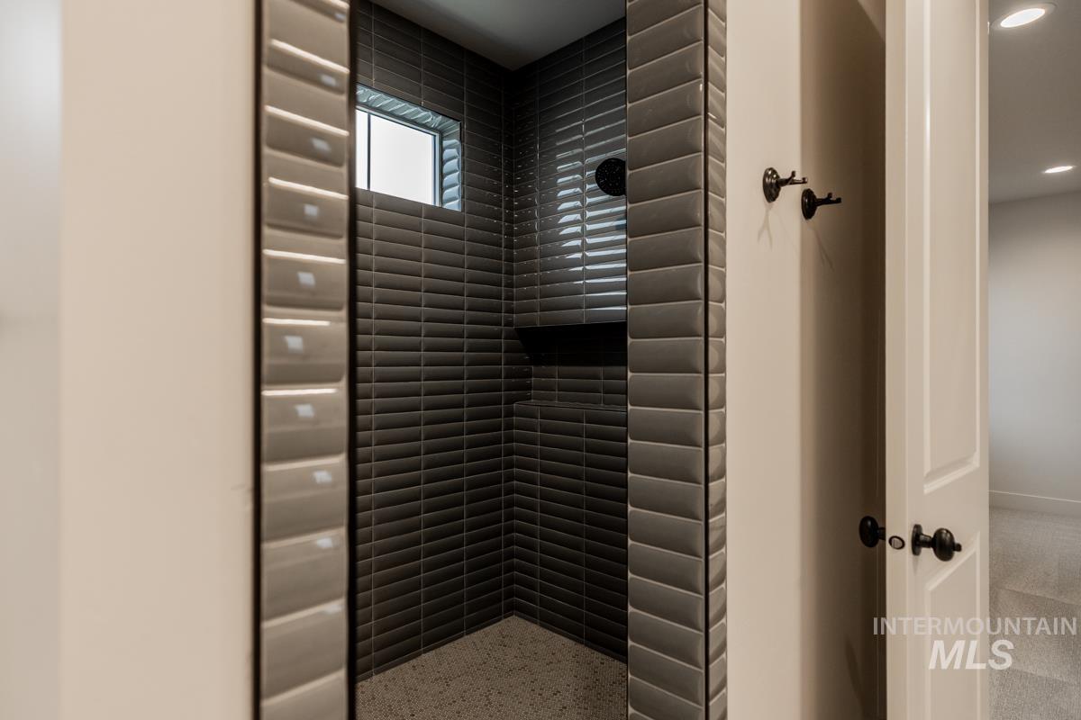 6136 S Apex Ave, Meridian, Idaho 83642, 3 Bedrooms, 2.5 Bathrooms, Residential For Sale, Price $579,900,MLS 98968274