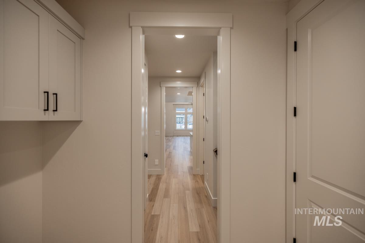 6136 S Apex Ave, Meridian, Idaho 83642, 3 Bedrooms, 2.5 Bathrooms, Residential For Sale, Price $579,900,MLS 98968274