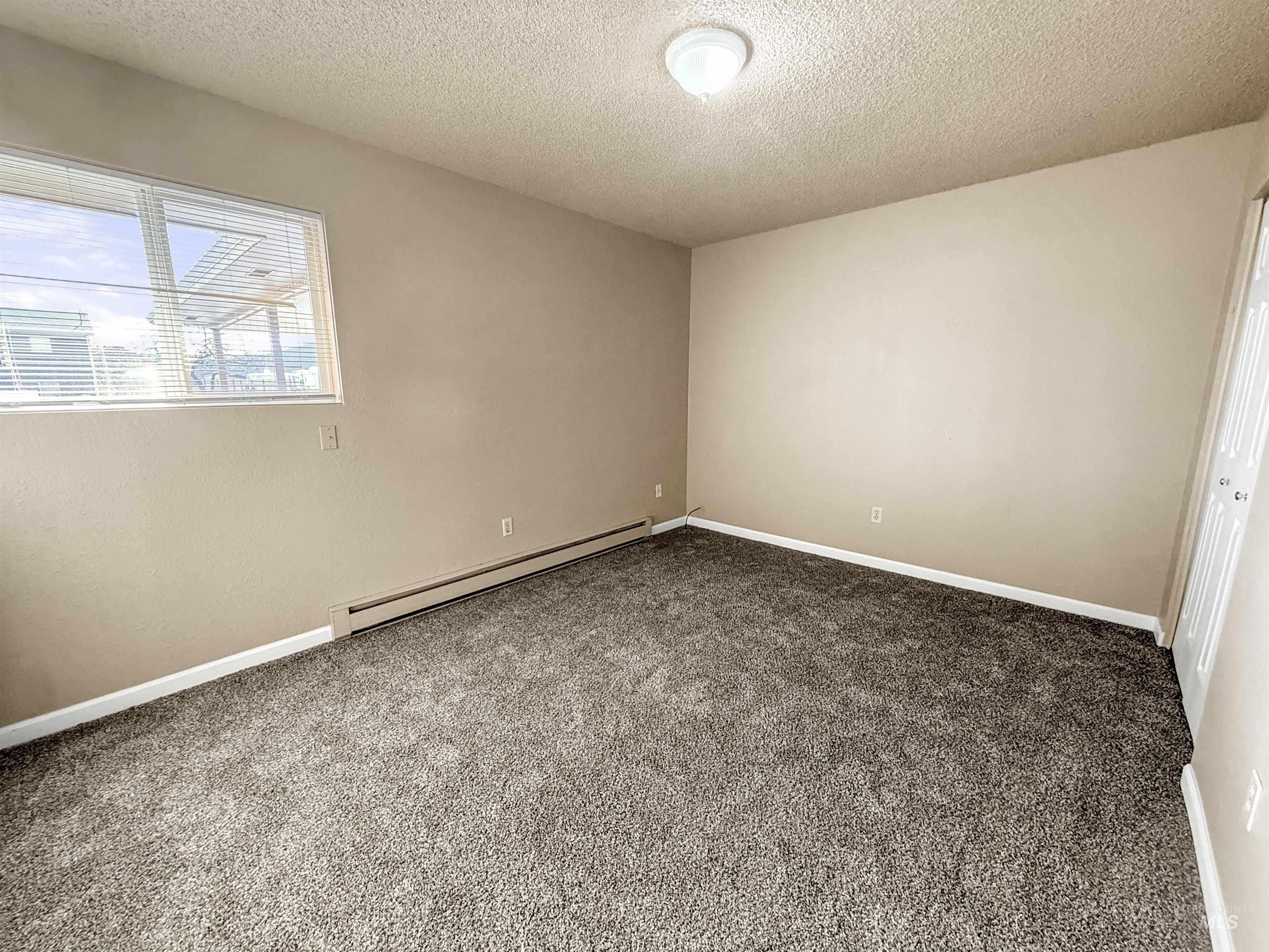 835 Stewart Avenue, Lewiston, Idaho 83501, 2 Bedrooms, 1 Bathroom, Residential Income For Sale, Price $379,500,MLS 98968282