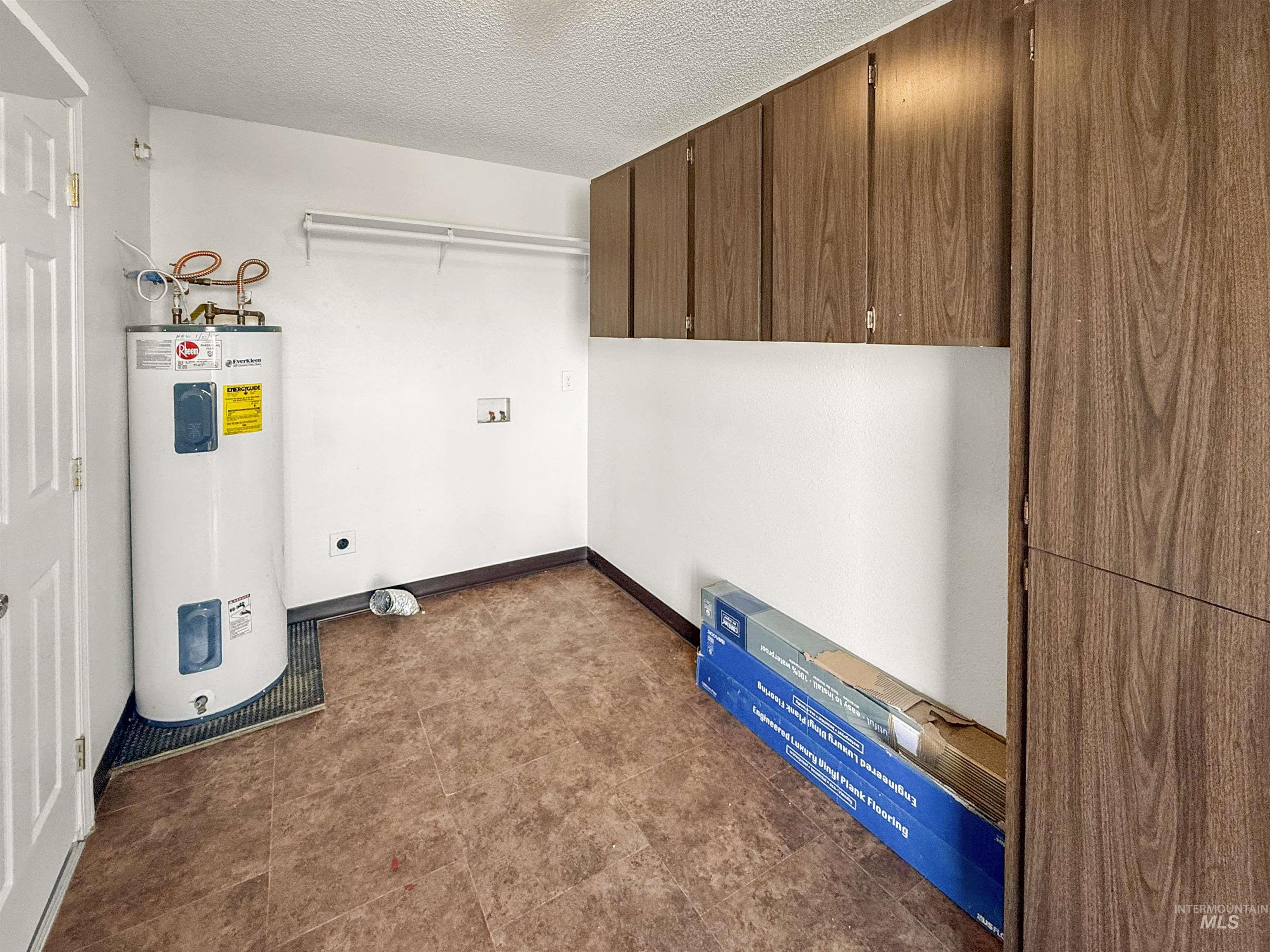 835 Stewart Avenue, Lewiston, Idaho 83501, 2 Bedrooms, 1 Bathroom, Residential Income For Sale, Price $379,500,MLS 98968282