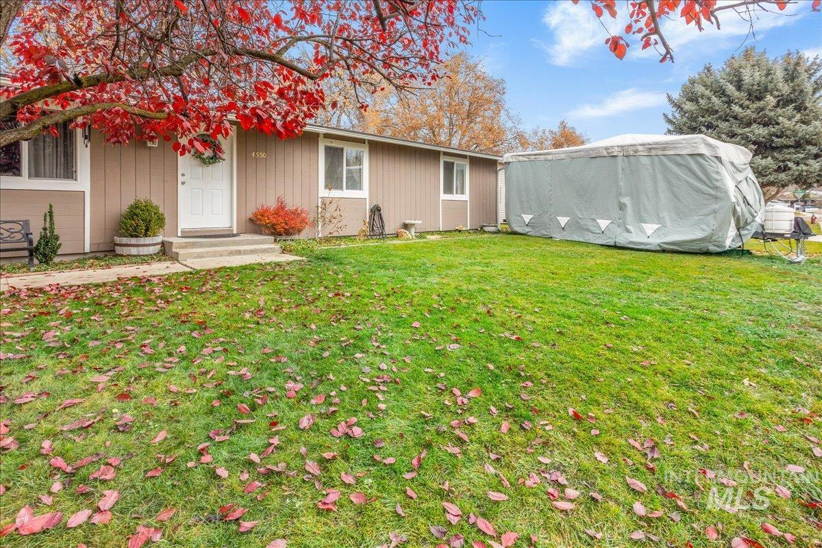 4550 W Bloom St, Boise, Idaho 83703, 4 Bedrooms, 2 Bathrooms, Residential For Sale, Price $470,000,MLS 98968297