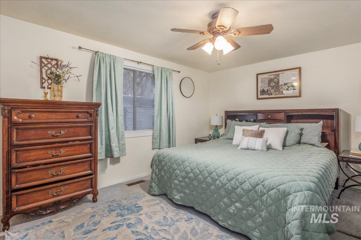 4550 W Bloom St, Boise, Idaho 83703, 4 Bedrooms, 2 Bathrooms, Residential For Sale, Price $470,000,MLS 98968297