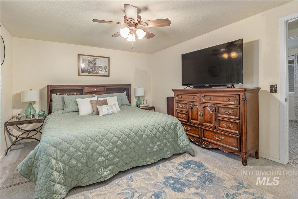 4550 W Bloom St, Boise, Idaho 83703, 4 Bedrooms, 2 Bathrooms, Residential For Sale, Price $470,000,MLS 98968297