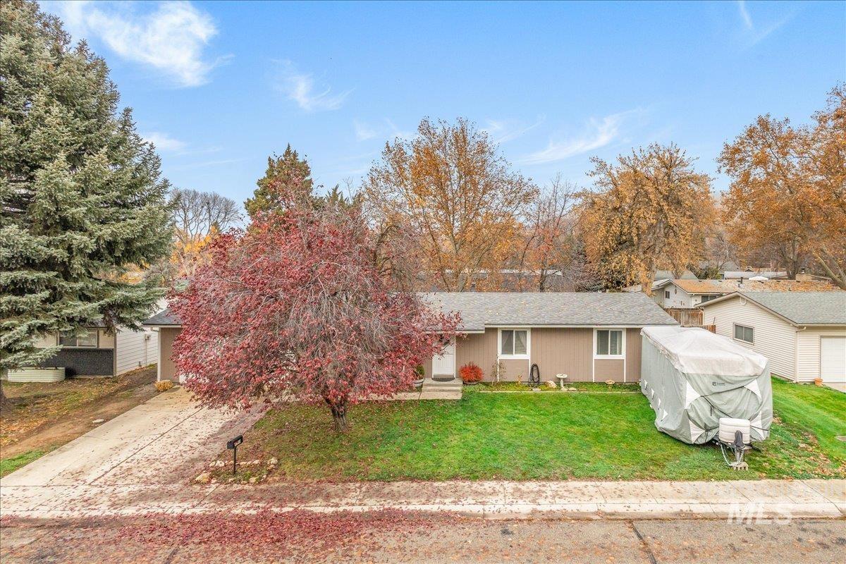 4550 W Bloom St, Boise, Idaho 83703, 4 Bedrooms, 2 Bathrooms, Residential For Sale, Price $470,000,MLS 98968297