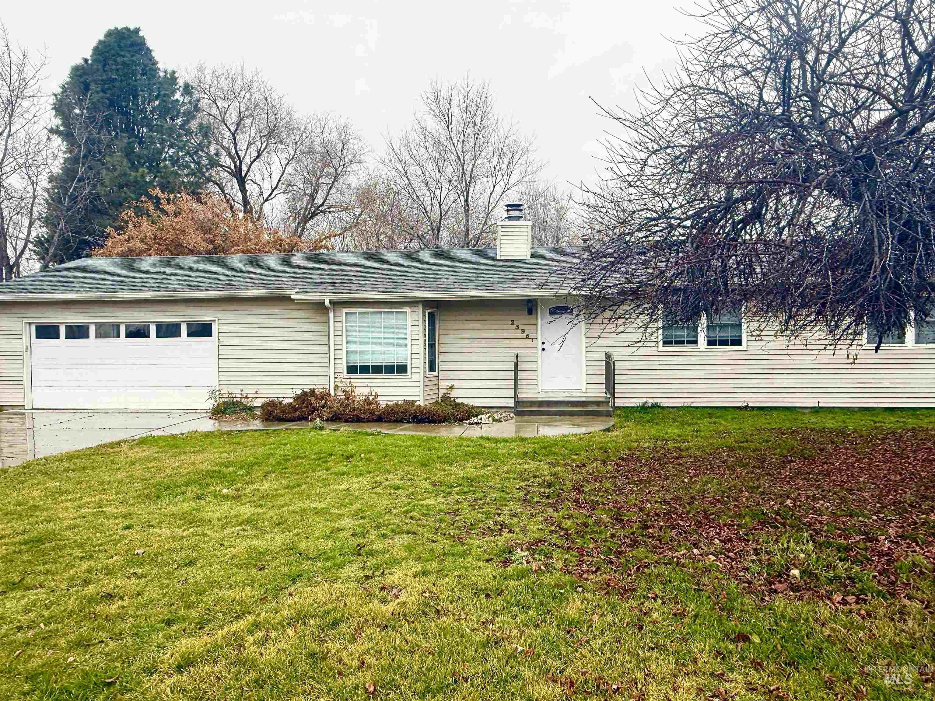 2595 N 3rd E, Mountain Home, Idaho 83647, 3 Bedrooms, 2 Bathrooms, Residential For Sale, Price $365,000, 98968312