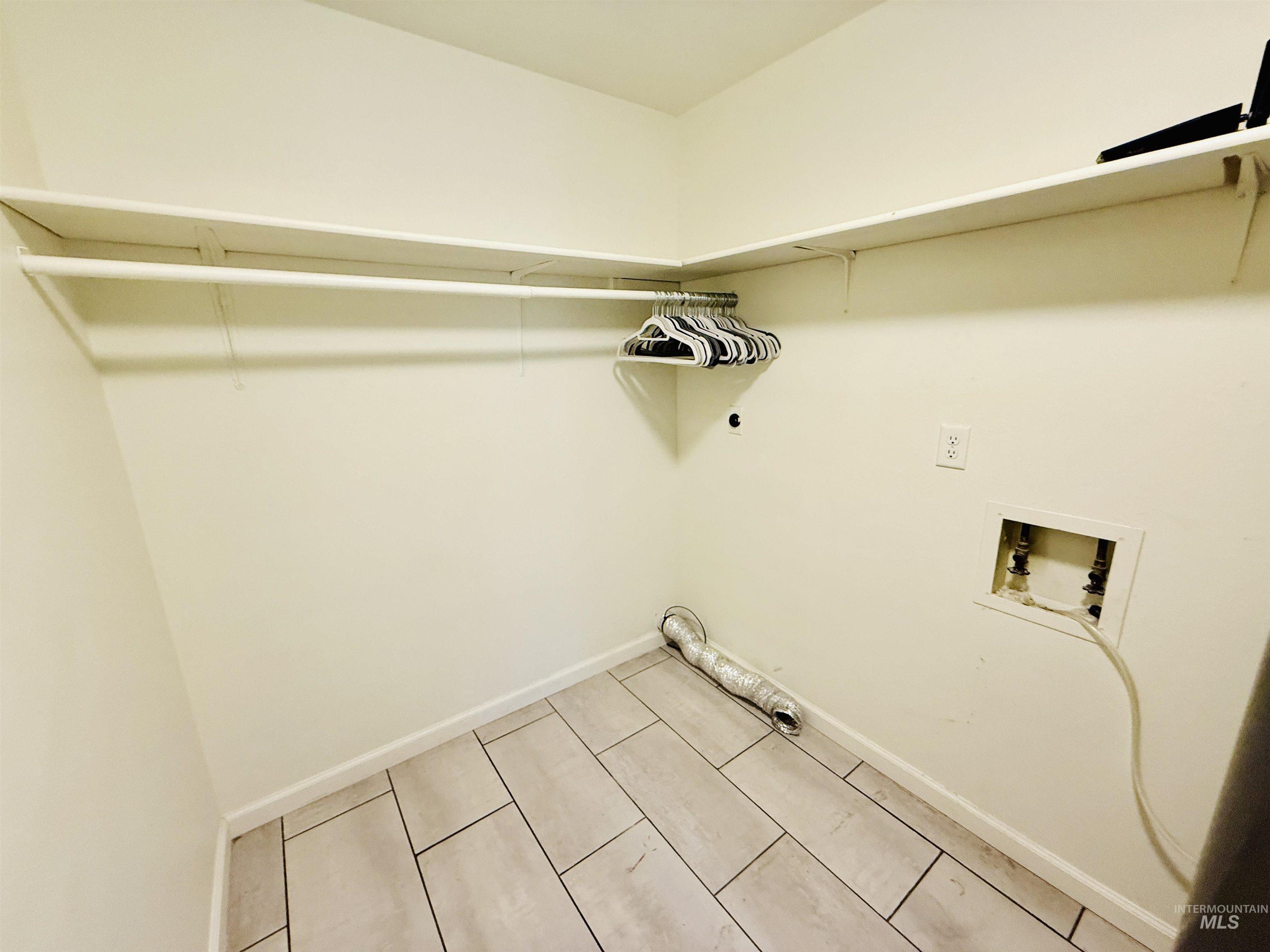 2595 N 3rd E, Mountain Home, Idaho 83647, 3 Bedrooms, 2 Bathrooms, Residential For Sale, Price $365,000, 98968312