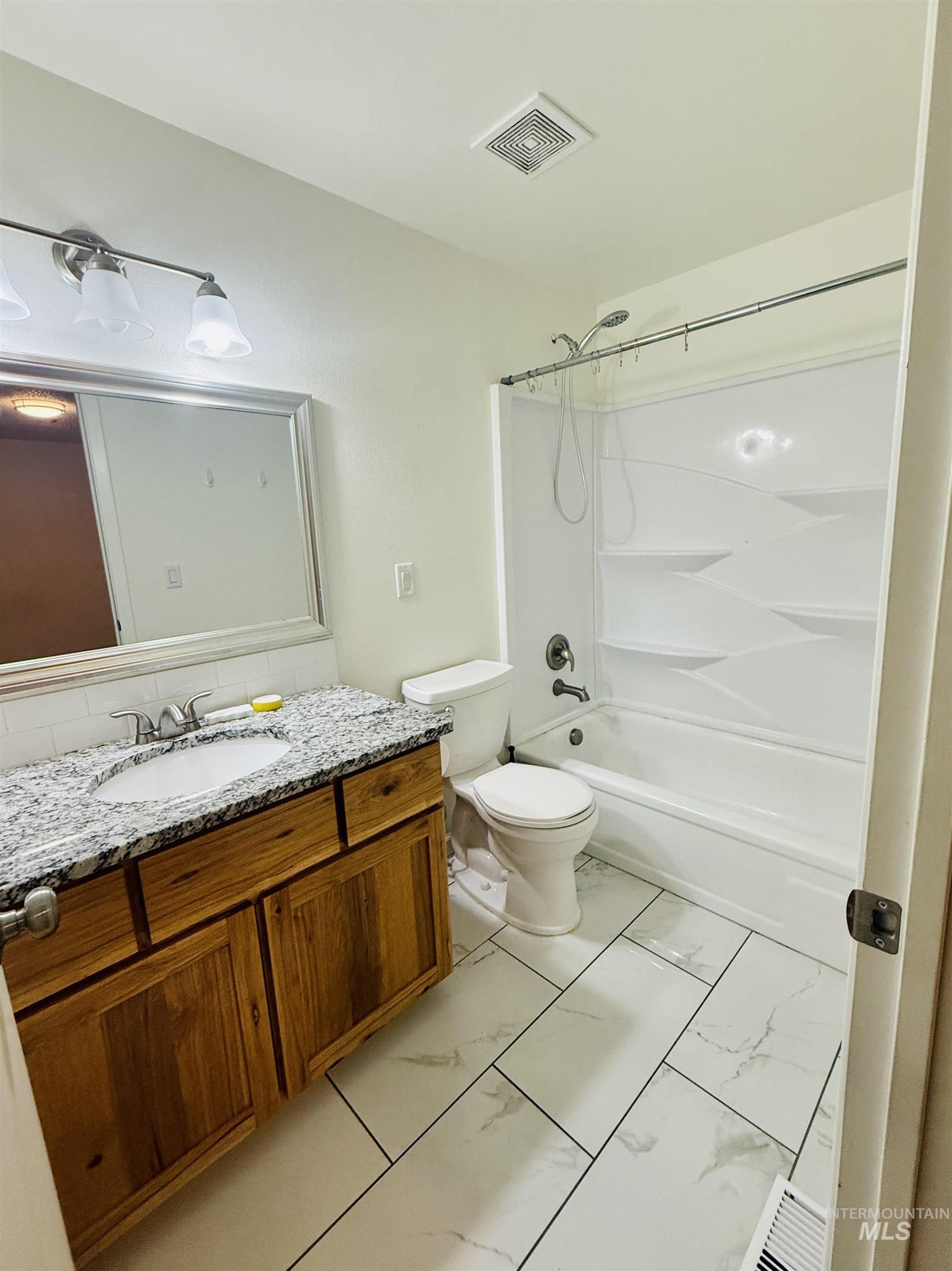 2595 N 3rd E, Mountain Home, Idaho 83647, 3 Bedrooms, 2 Bathrooms, Residential For Sale, Price $365,000, 98968312