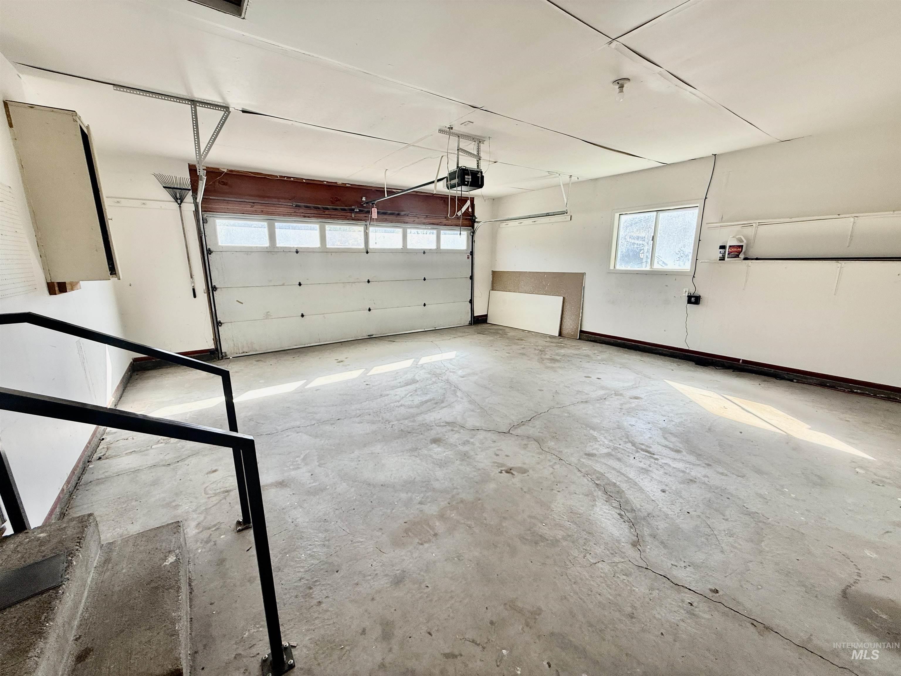 2595 N 3rd E, Mountain Home, Idaho 83647, 3 Bedrooms, 2 Bathrooms, Residential For Sale, Price $365,000, 98968312