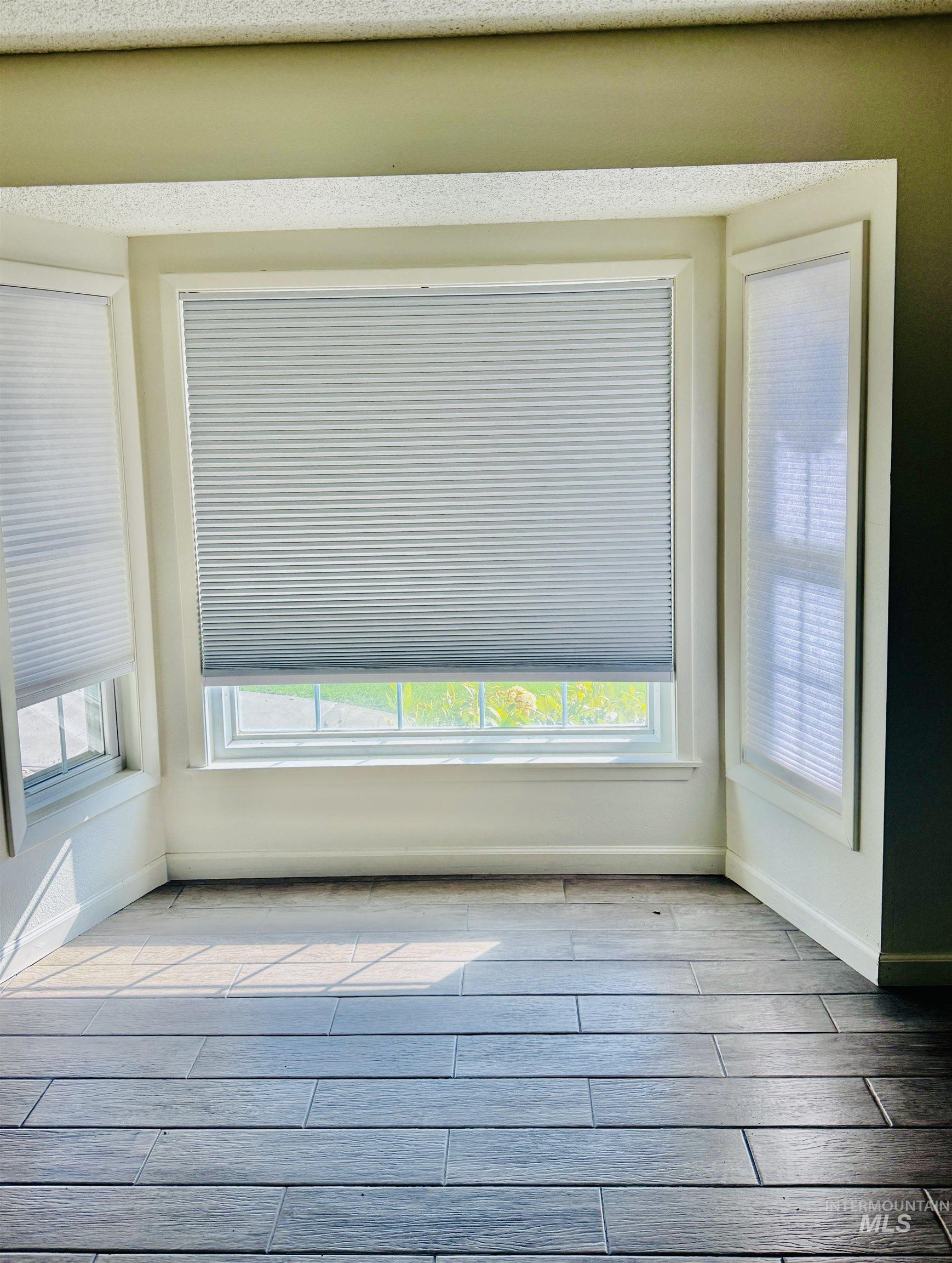 2595 N 3rd E, Mountain Home, Idaho 83647, 3 Bedrooms, 2 Bathrooms, Residential For Sale, Price $365,000, 98968312