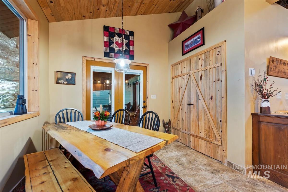 182 Southfork Rd, Garden Valley, Idaho 83622, 5 Bedrooms, 3 Bathrooms, Residential For Sale, Price $1,400,000,MLS 98968313