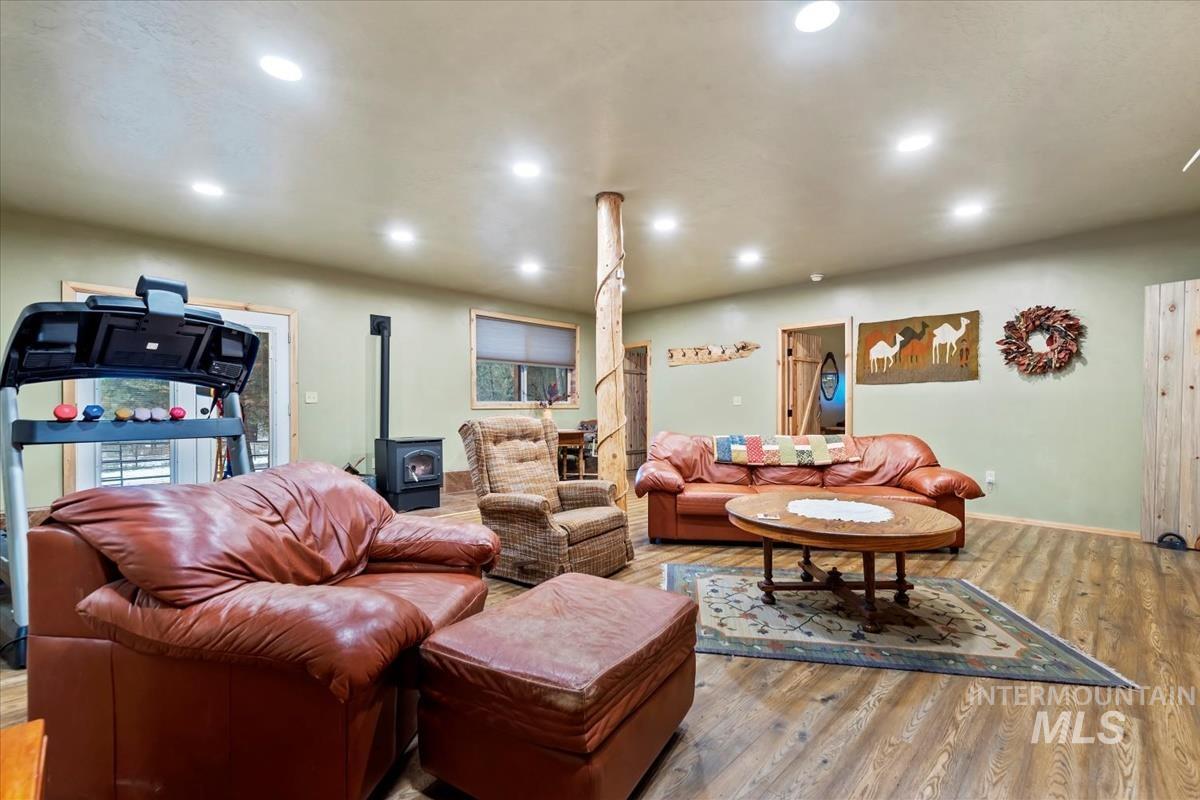 182 Southfork Rd, Garden Valley, Idaho 83622, 5 Bedrooms, 3 Bathrooms, Residential For Sale, Price $1,375,000, 98968313