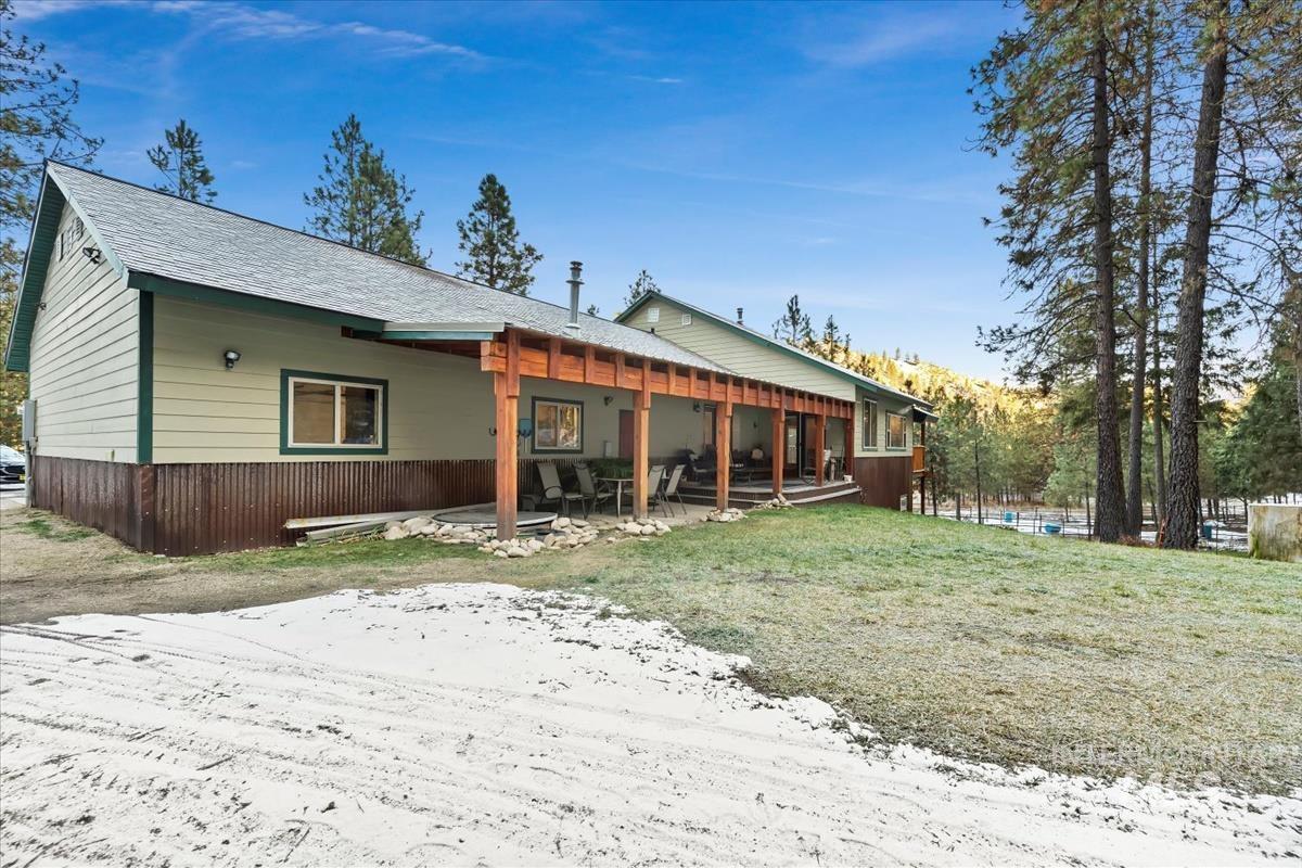 182 Southfork Rd, Garden Valley, Idaho 83622, 5 Bedrooms, 3 Bathrooms, Residential For Sale, Price $1,400,000,MLS 98968313