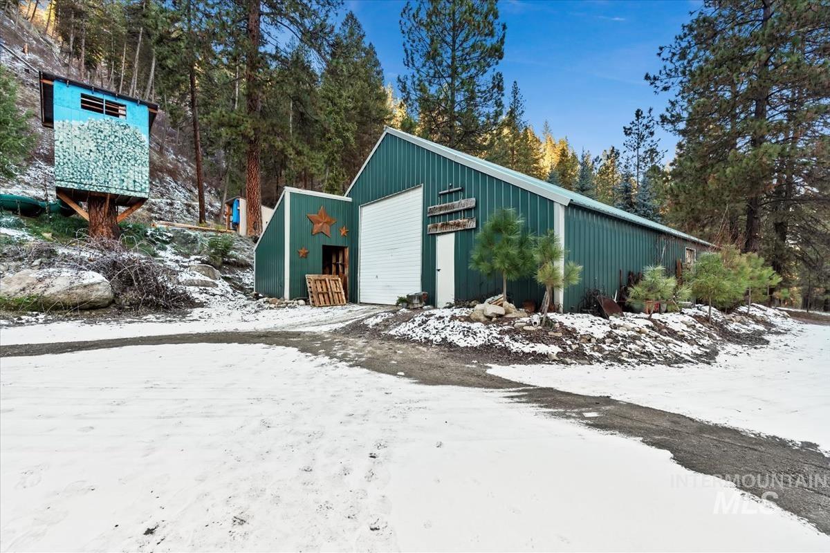 182 Southfork Rd, Garden Valley, Idaho 83622, 5 Bedrooms, 3 Bathrooms, Residential For Sale, Price $1,400,000,MLS 98968313