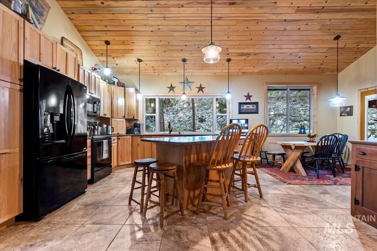 182 Southfork Rd, Garden Valley, Idaho 83622, 5 Bedrooms, 3 Bathrooms, Residential For Sale, Price $1,375,000, 98968313