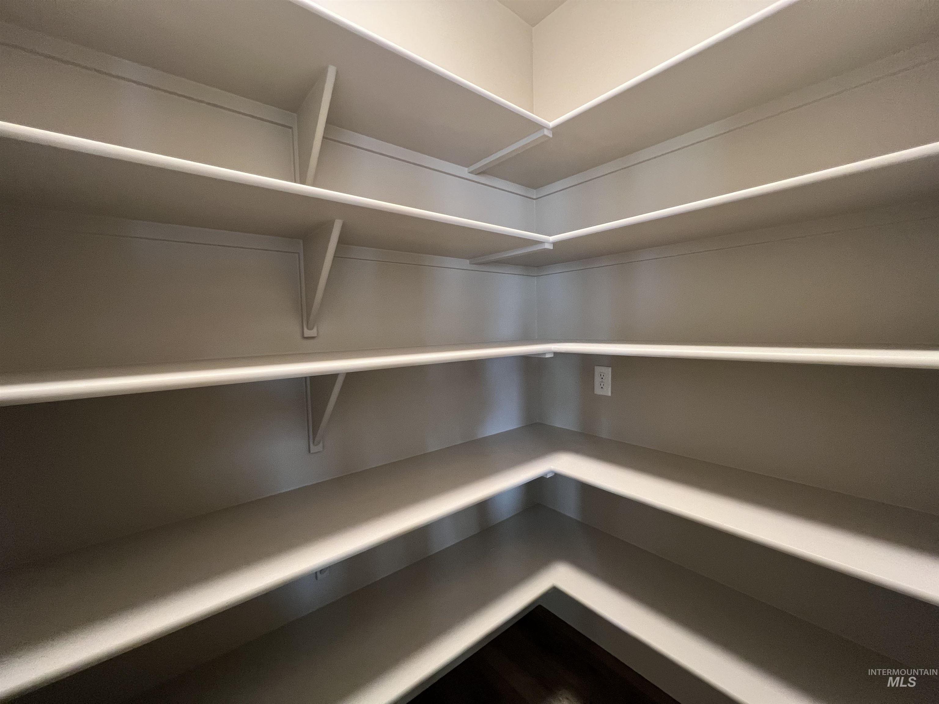 1171 W Recess Way, Kuna, Idaho 83634, 4 Bedrooms, 2.5 Bathrooms, Residential For Sale, Price $639,999,MLS 98968317