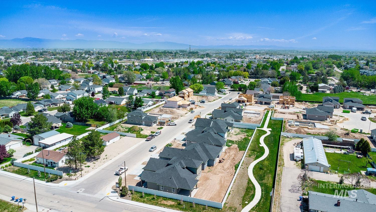 1171 W Recess Way, Kuna, Idaho 83634, 4 Bedrooms, 2.5 Bathrooms, Residential For Sale, Price $639,999,MLS 98968317