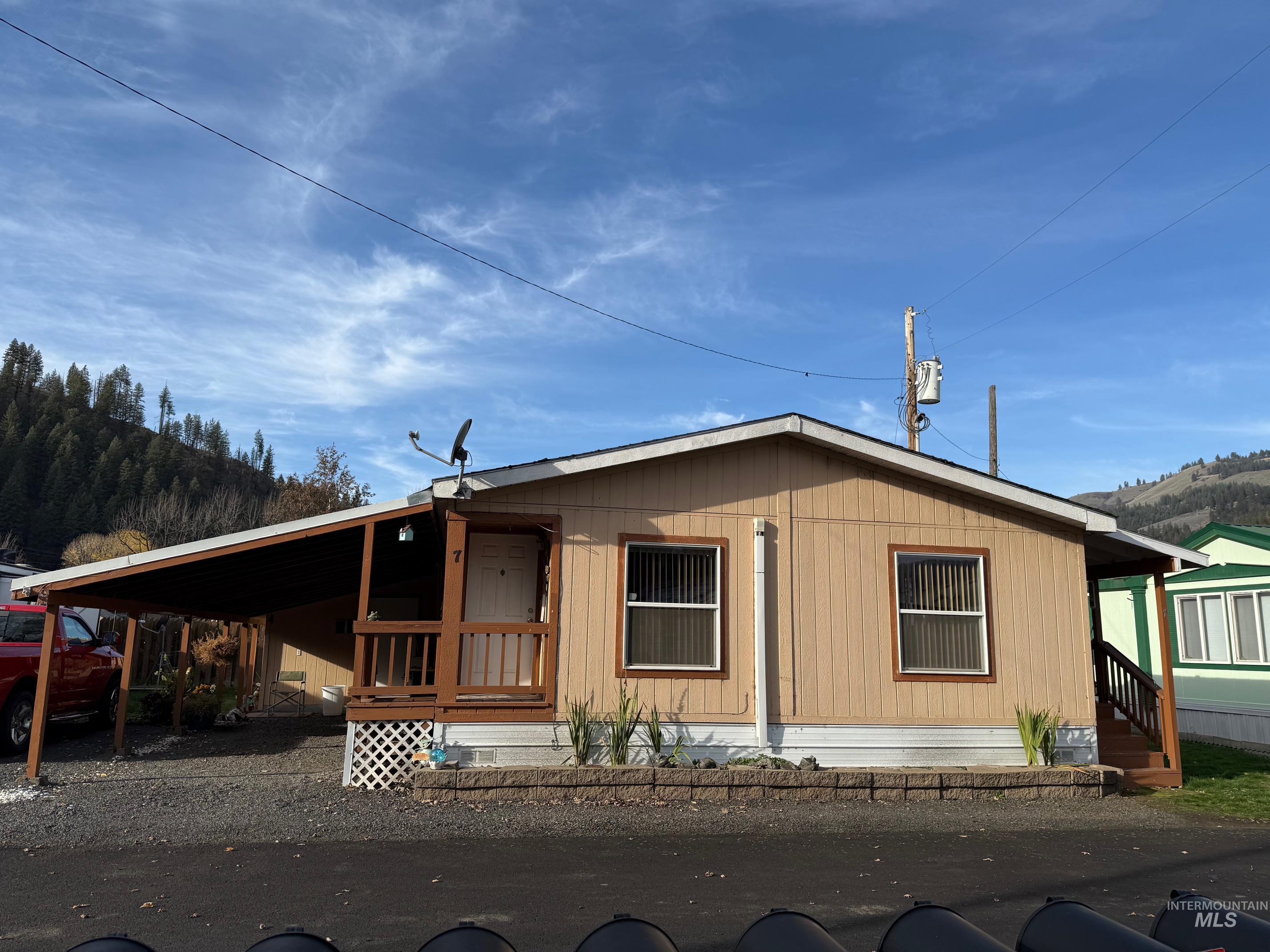 #7 141st Street, Orofino, Idaho 83544, 2 Bedrooms, 2 Bathrooms, Residential For Sale, Price $79,999,MLS 98968319