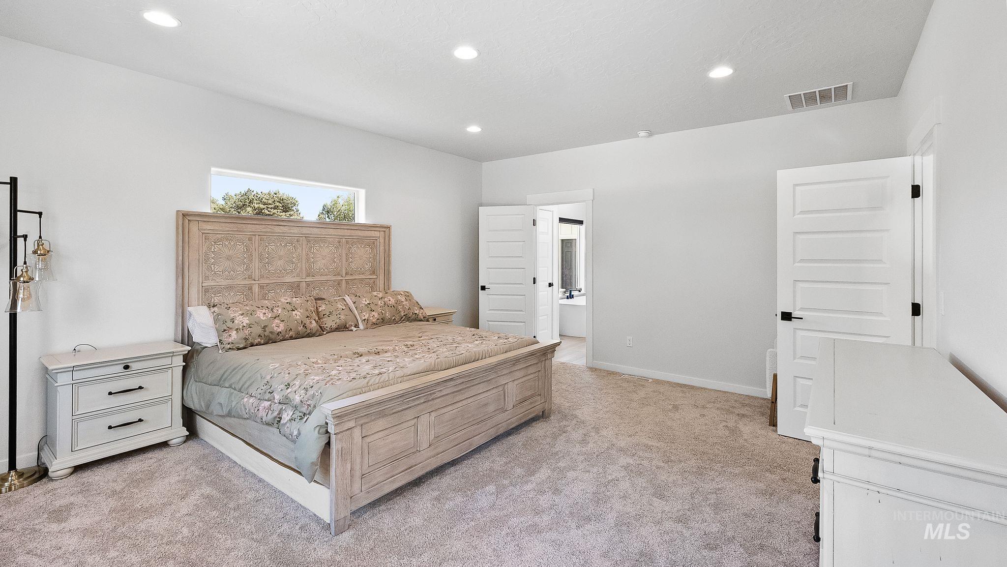 1697 S Vinnell, Boise, Idaho 83709, 4 Bedrooms, 4.5 Bathrooms, Residential For Sale, Price $1,200,000,MLS 98968320