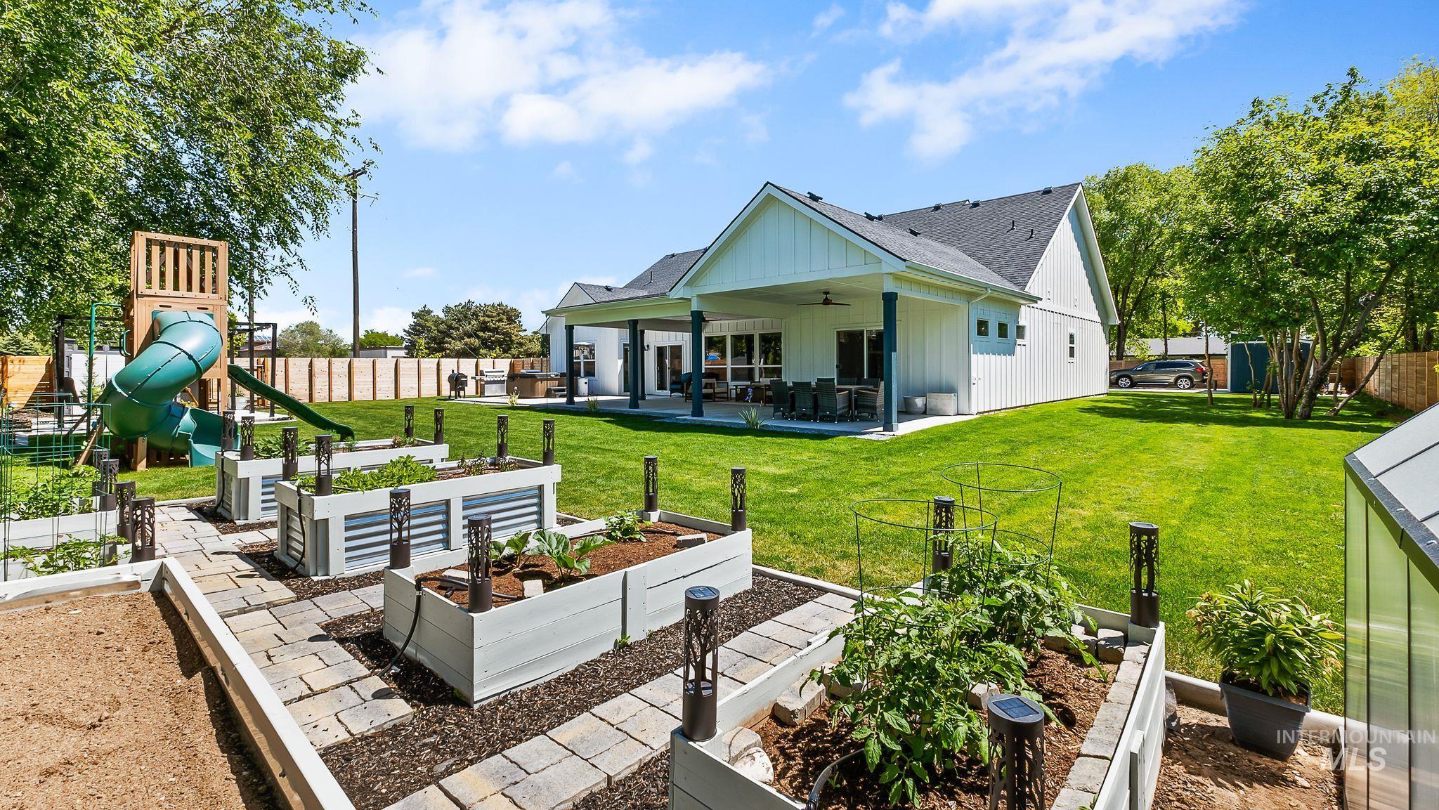 1697 S Vinnell, Boise, Idaho 83709, 4 Bedrooms, 4.5 Bathrooms, Residential For Sale, Price $1,200,000,MLS 98968320