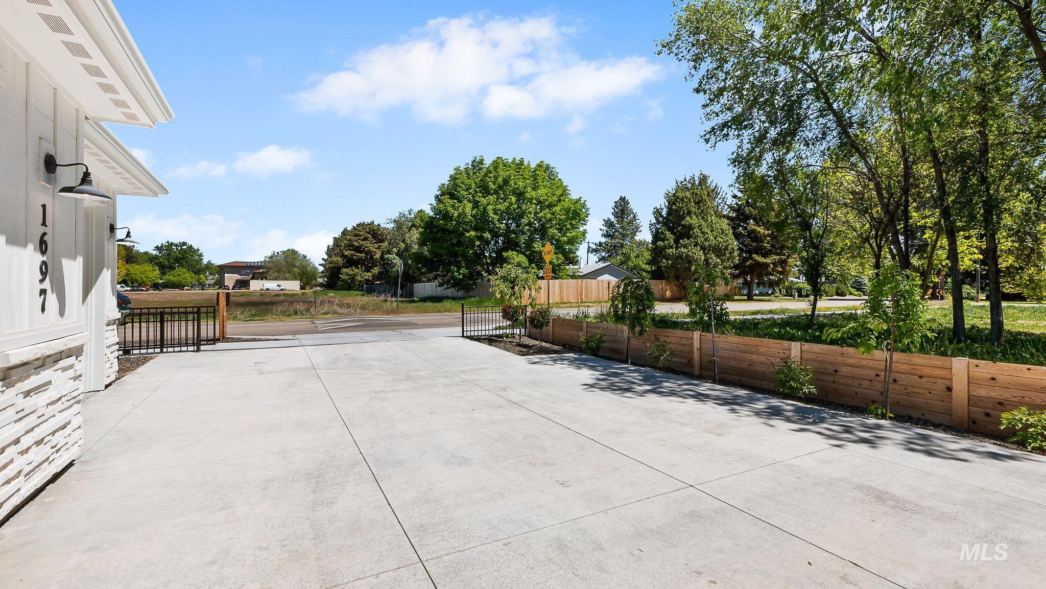 1697 S Vinnell, Boise, Idaho 83709, 4 Bedrooms, 4.5 Bathrooms, Residential For Sale, Price $1,200,000,MLS 98968320
