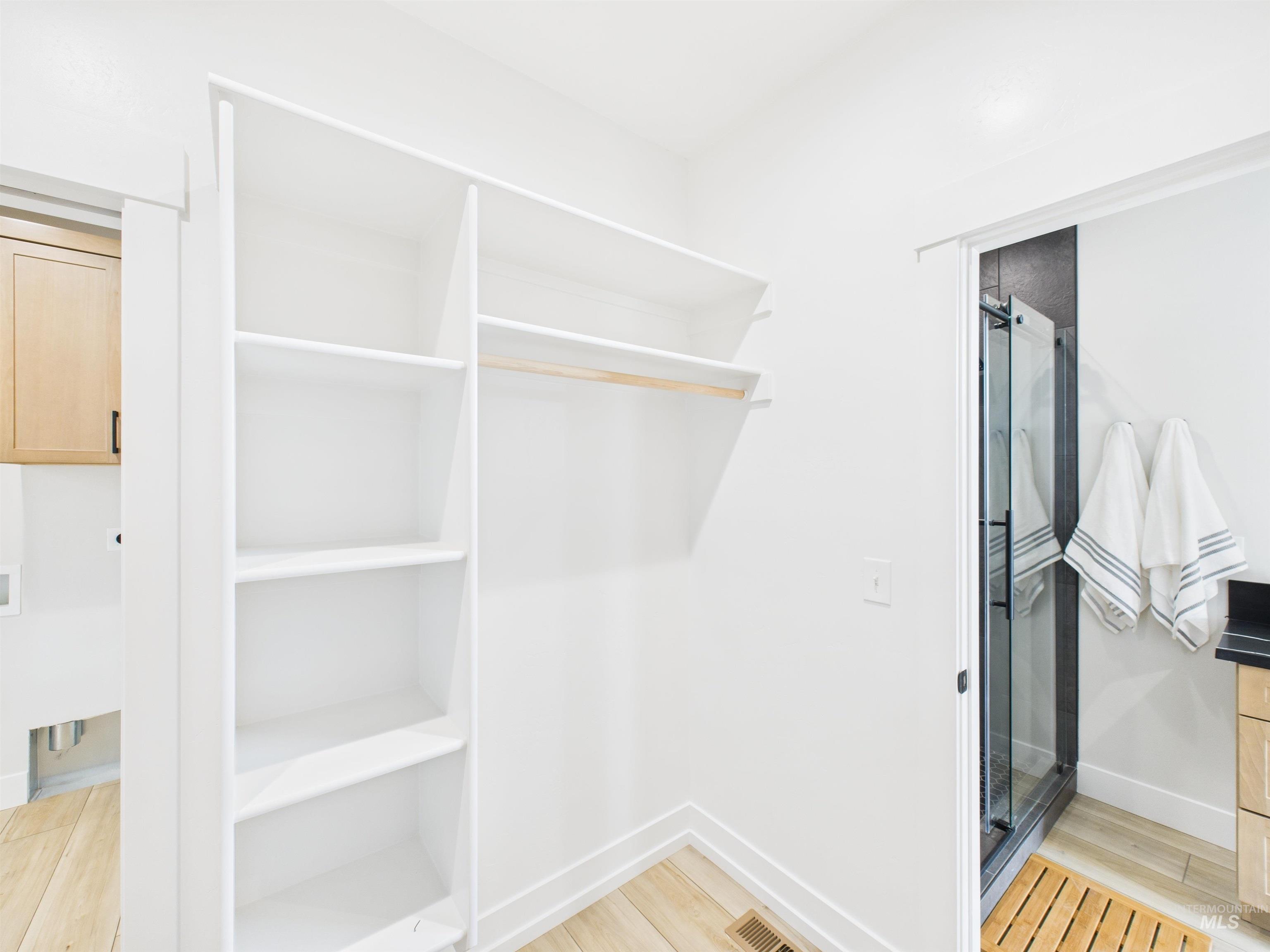 1215 Bronze, Rupert, Idaho 83336, 3 Bedrooms, 2 Bathrooms, Residential For Sale, Price $415,000,MLS 98968323