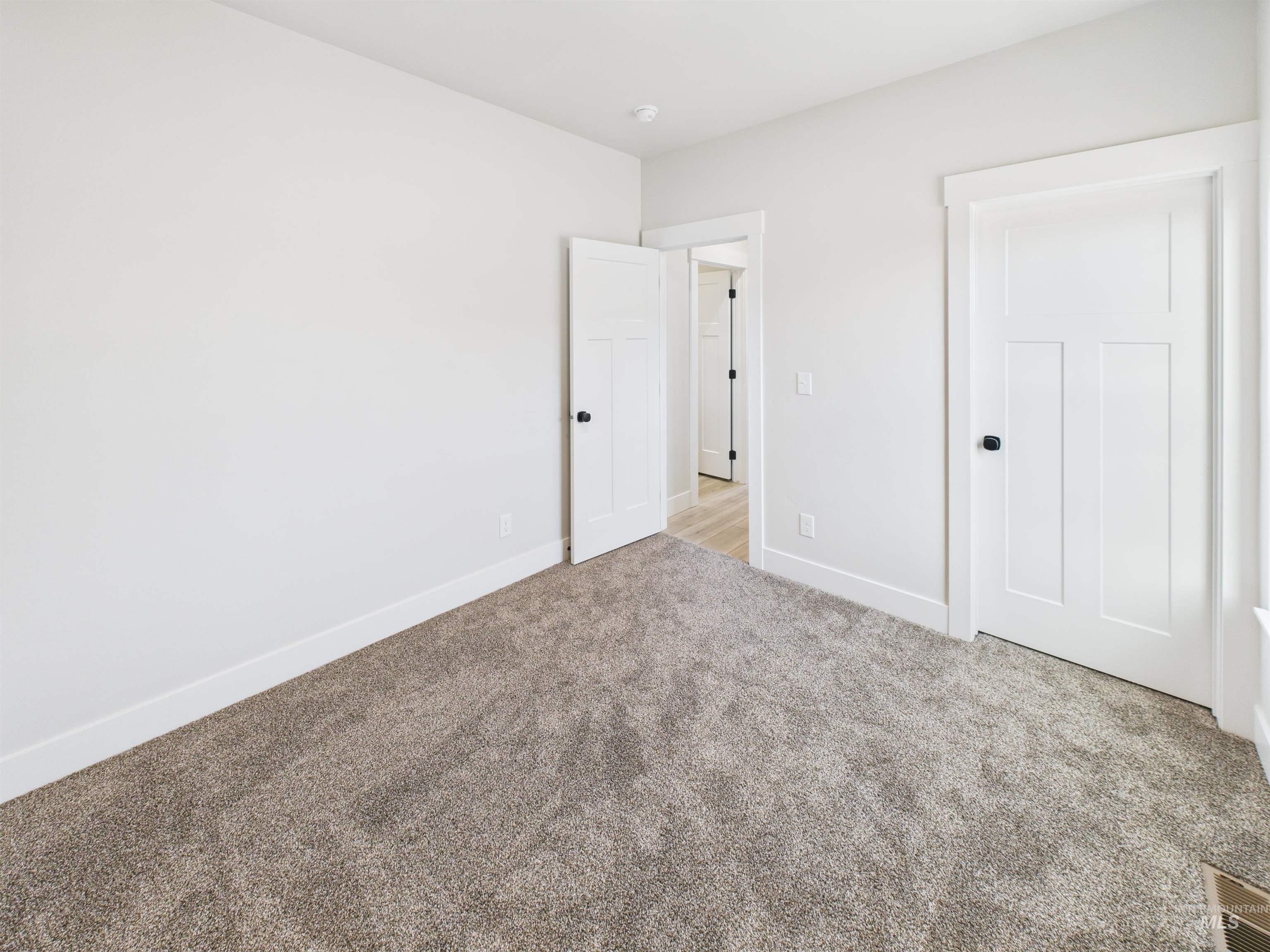 1215 Bronze, Rupert, Idaho 83336, 3 Bedrooms, 2 Bathrooms, Residential For Sale, Price $415,000,MLS 98968323