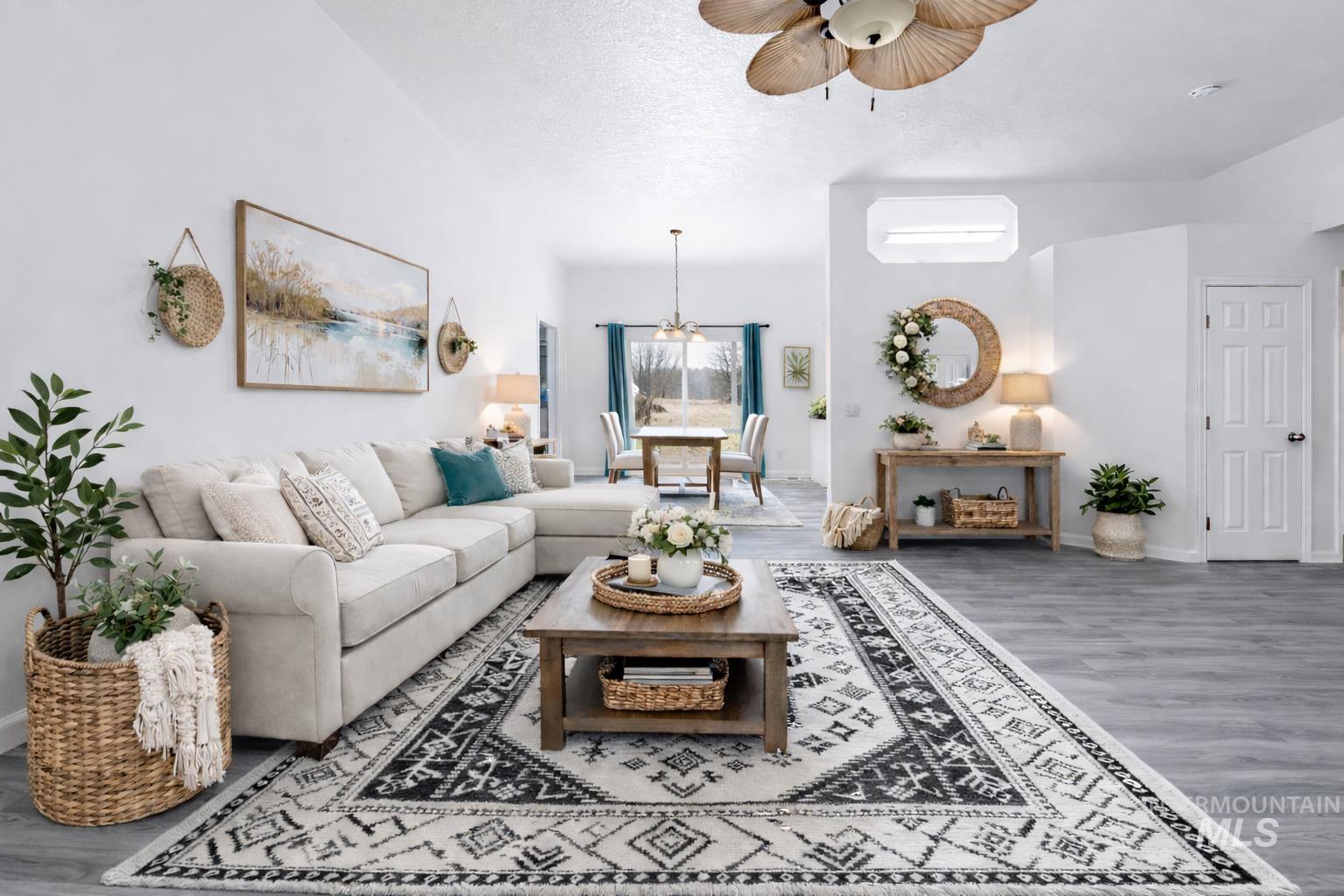 1331 W Curtner St, Kuna, Idaho 83634, 3 Bedrooms, 1.5 Bathrooms, Residential For Sale, Price $350,000, 98968328