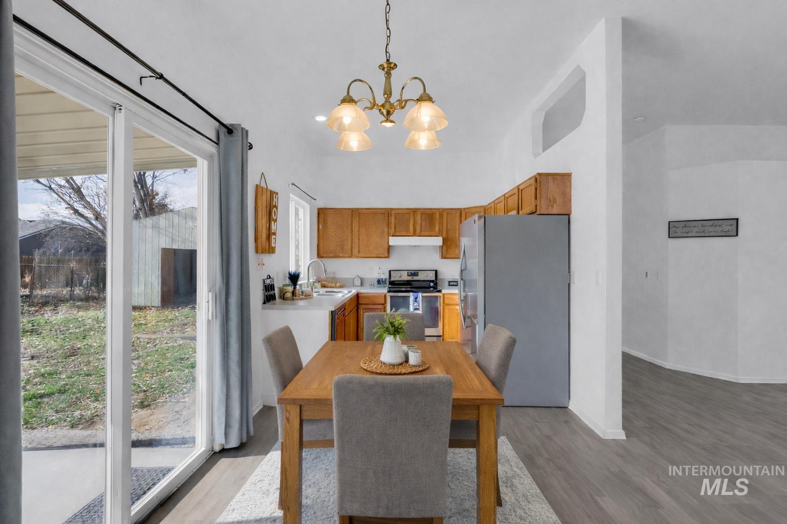 1331 W Curtner St, Kuna, Idaho 83634, 3 Bedrooms, 1.5 Bathrooms, Residential For Sale, Price $350,000,MLS 98968328