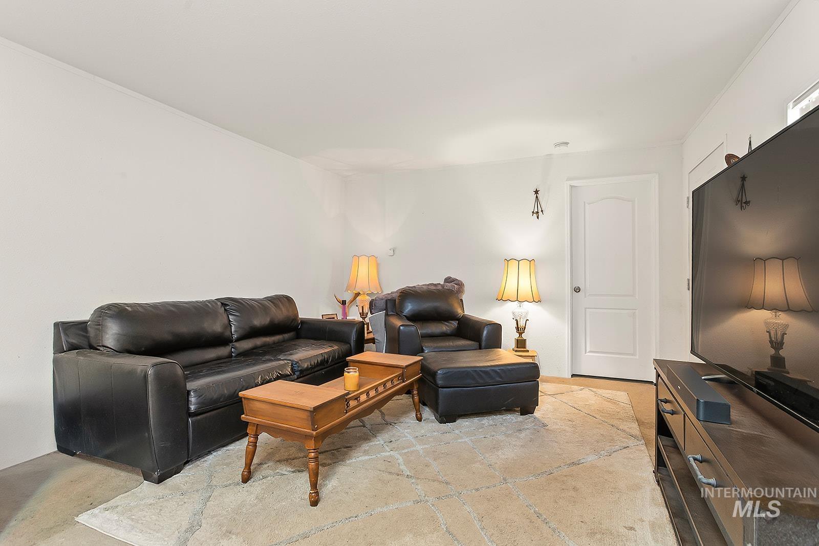 2015 6th Ave, Clarkston, Washington 99403, 2 Bedrooms, 1 Bathroom, Residential For Sale, Price $69,500,MLS 98968330