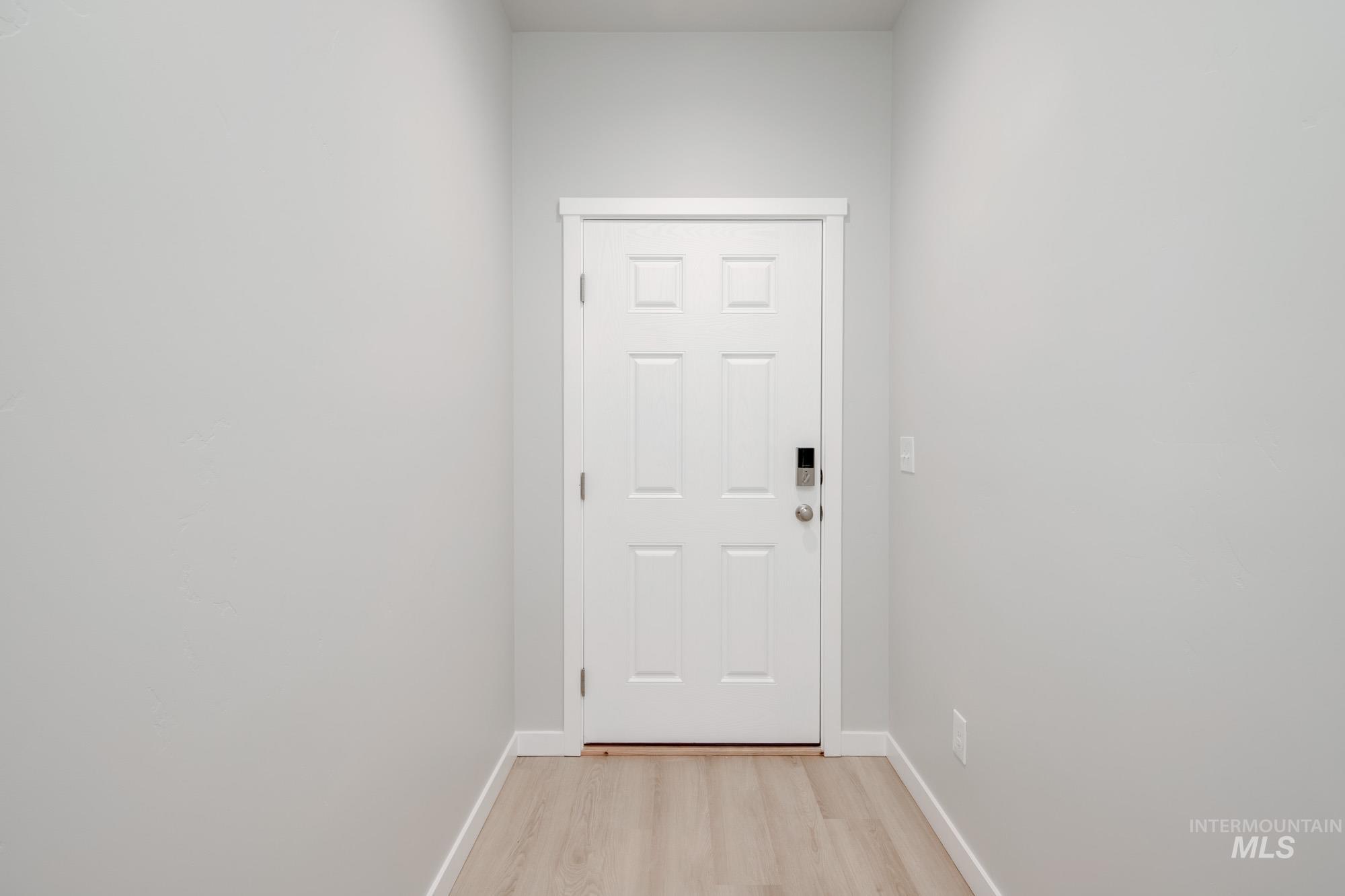 235 Caribou Ct, Horseshoe Bend, Idaho 83629, 3 Bedrooms, 2.5 Bathrooms, Residential For Sale, Price $419,990,MLS 98968335