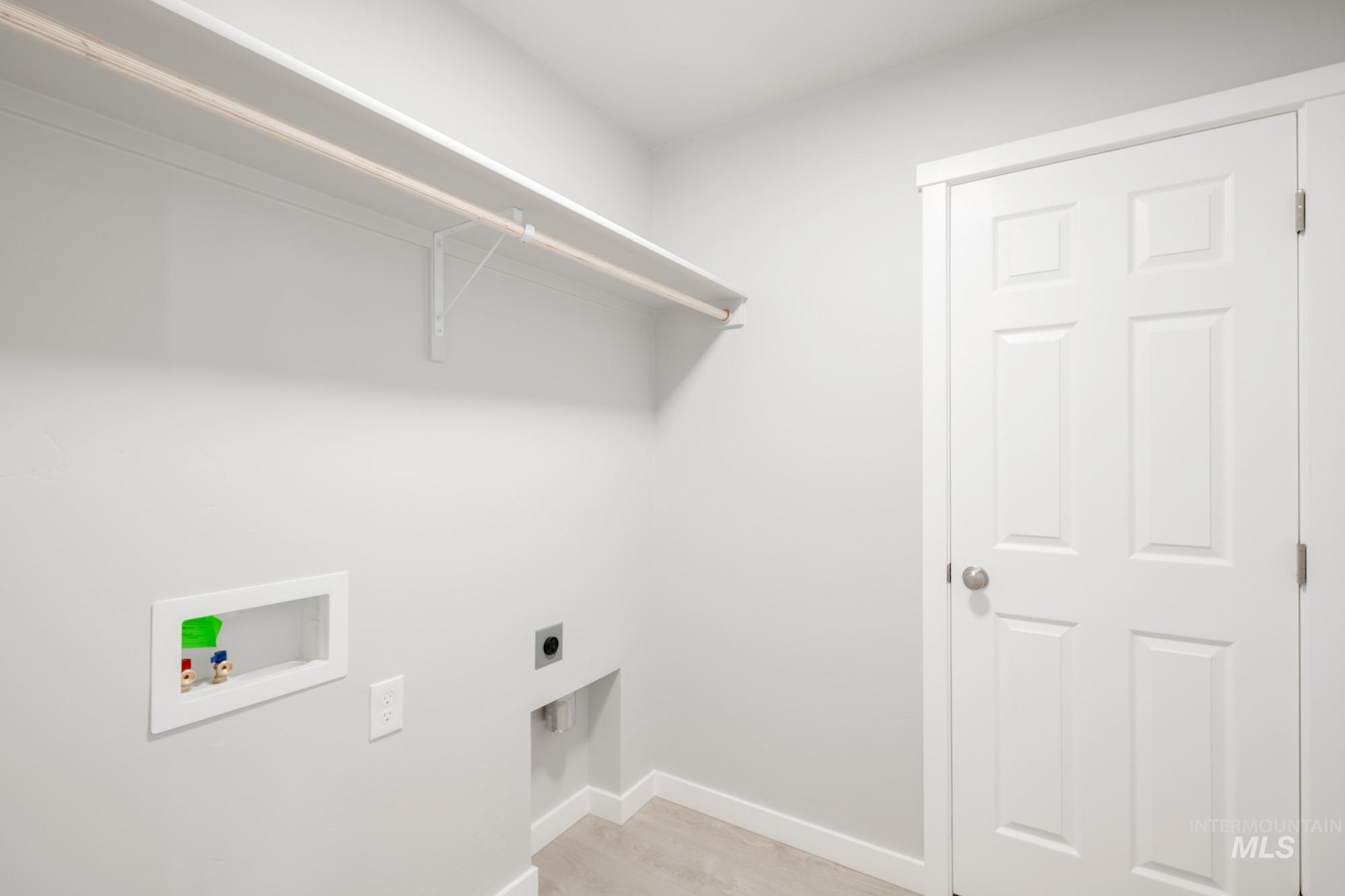 223 Moose St, Horseshoe Bend, Idaho 83629, 3 Bedrooms, 2.5 Bathrooms, Residential For Sale, Price $347,990,MLS 98968338