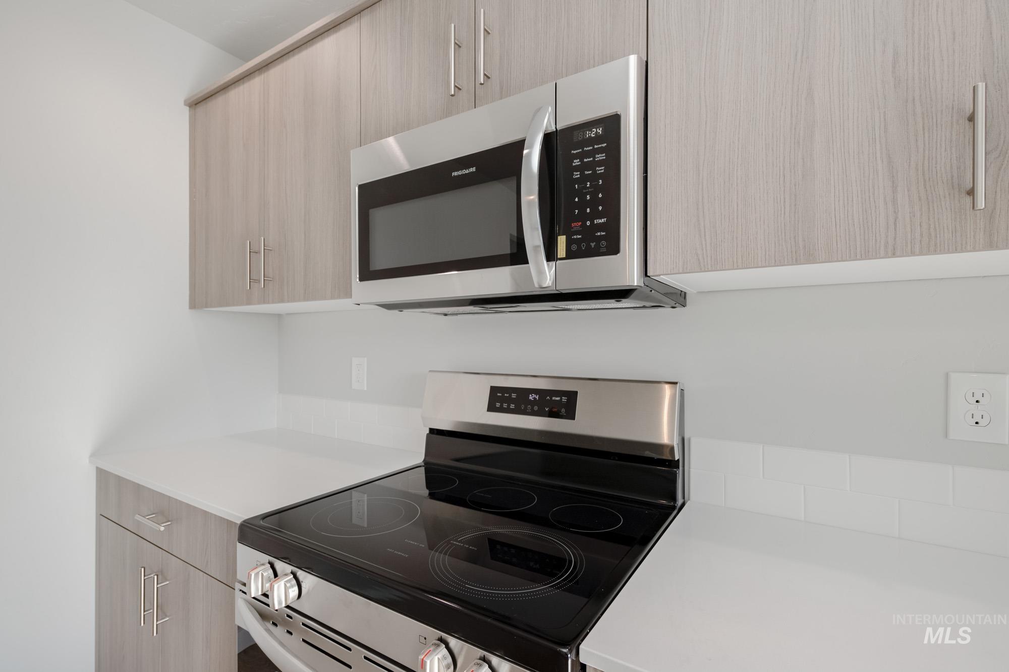 225 Moose St, Horseshoe Bend, Idaho 83629, 3 Bedrooms, 2.5 Bathrooms, Residential For Sale, Price $349,990,MLS 98968339