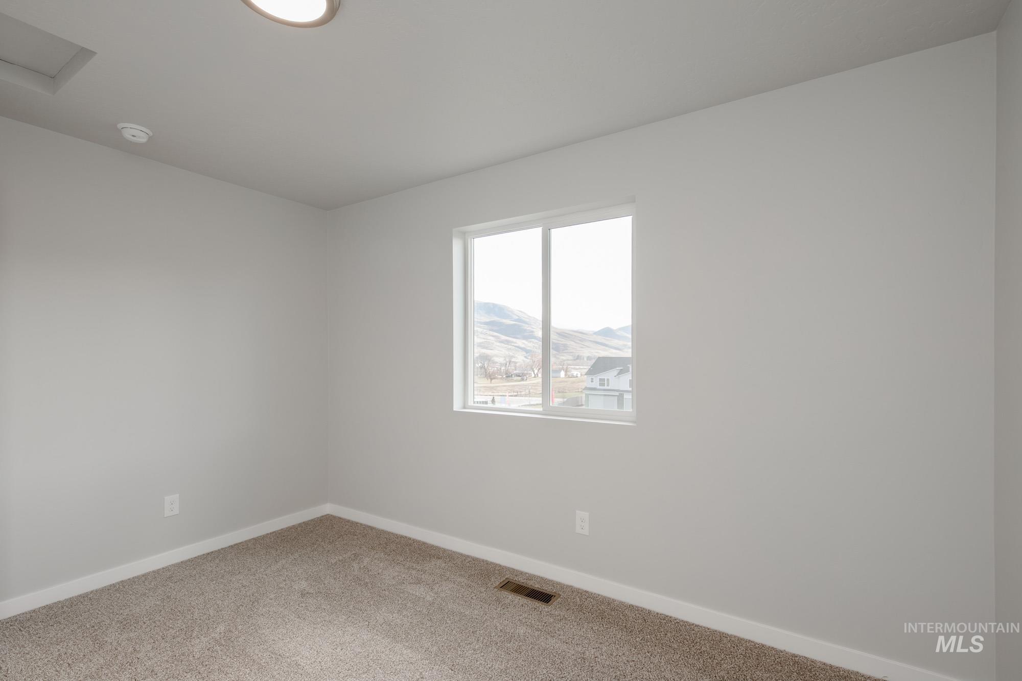 227 Moose St, Horseshoe Bend, Idaho 83629, 3 Bedrooms, 2.5 Bathrooms, Residential For Sale, Price $349,990,MLS 98968340