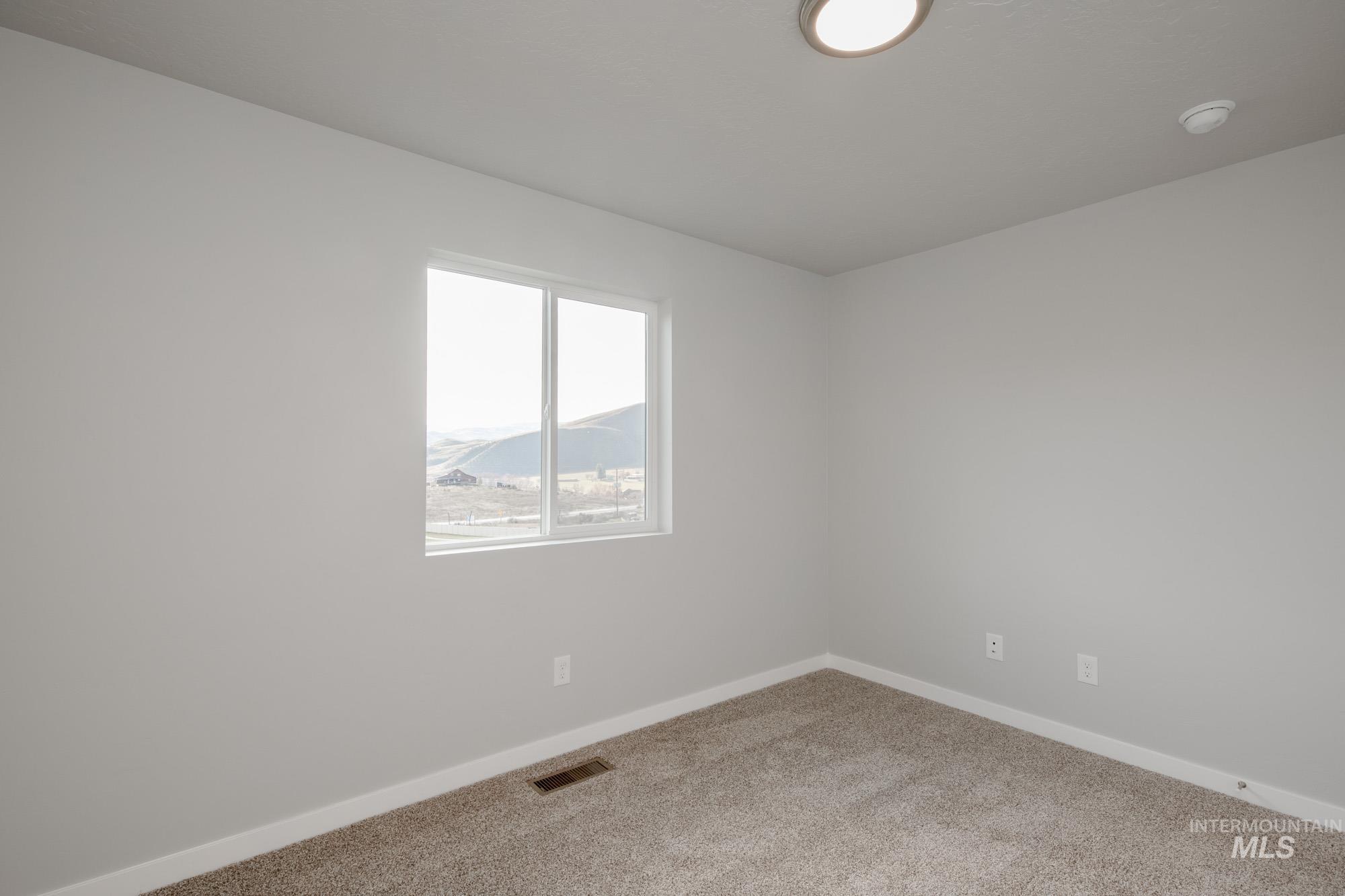 227 Moose St, Horseshoe Bend, Idaho 83629, 3 Bedrooms, 2.5 Bathrooms, Residential For Sale, Price $349,990,MLS 98968340