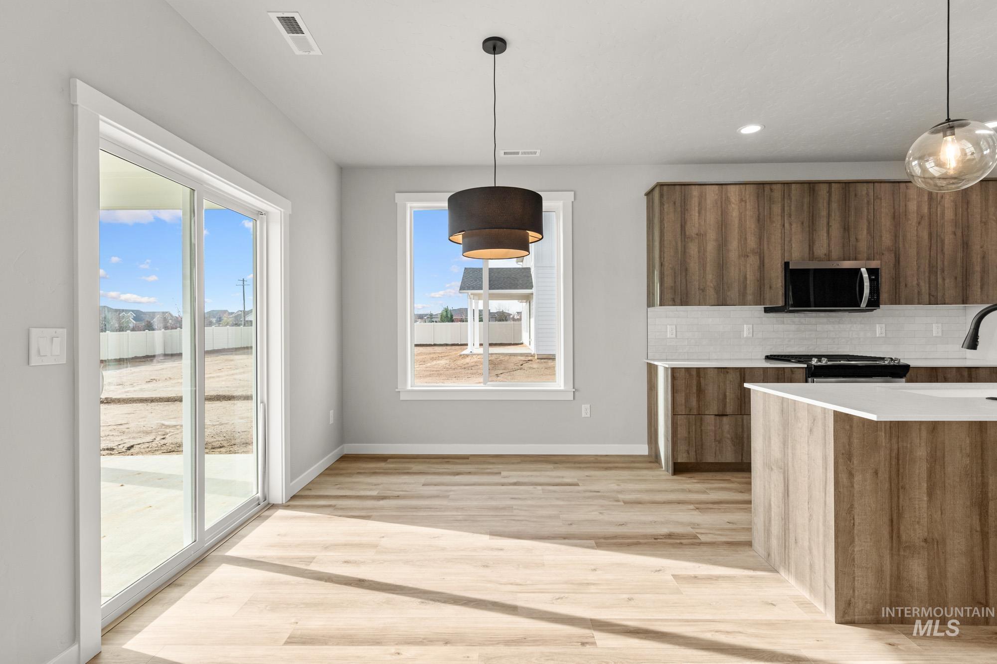 5487 W Yarnell St, Eagle, Idaho 83616, 4 Bedrooms, 3 Bathrooms, Residential For Sale, Price $874,990,MLS 98968343