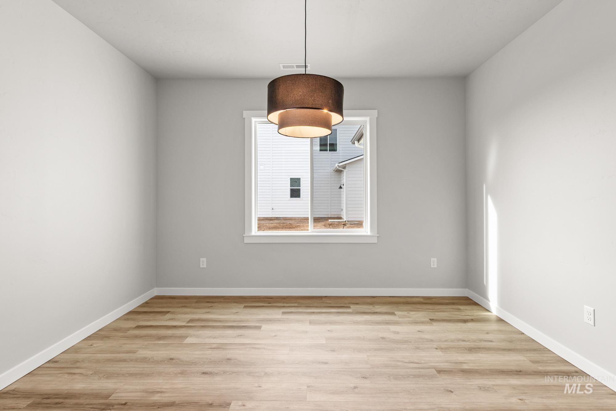 5487 W Yarnell St, Eagle, Idaho 83616, 4 Bedrooms, 3 Bathrooms, Residential For Sale, Price $874,990,MLS 98968343