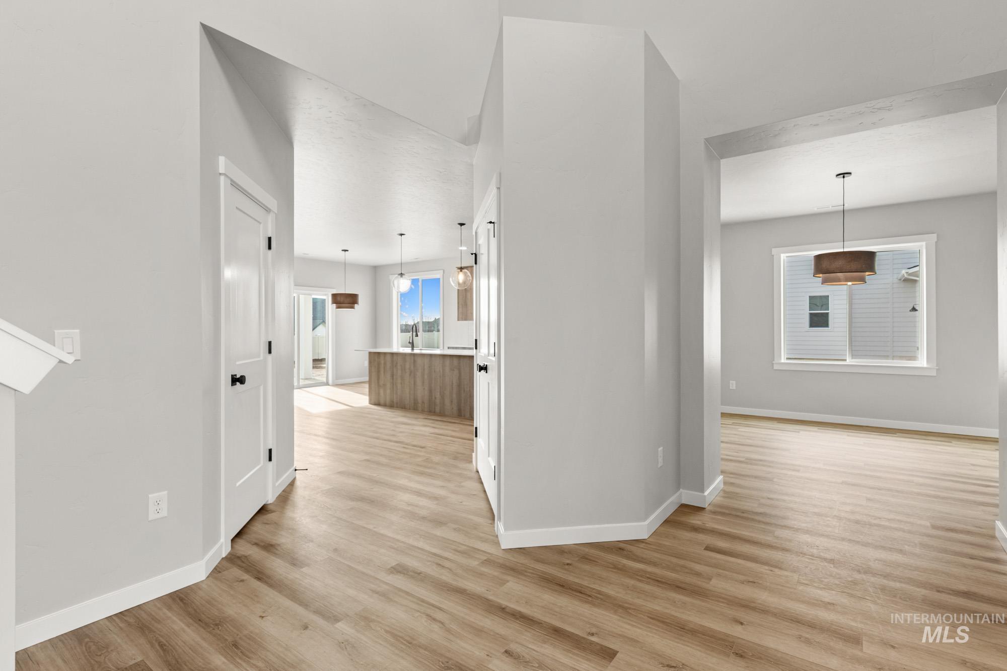 5487 W Yarnell St, Eagle, Idaho 83616, 4 Bedrooms, 3 Bathrooms, Residential For Sale, Price $874,990,MLS 98968343