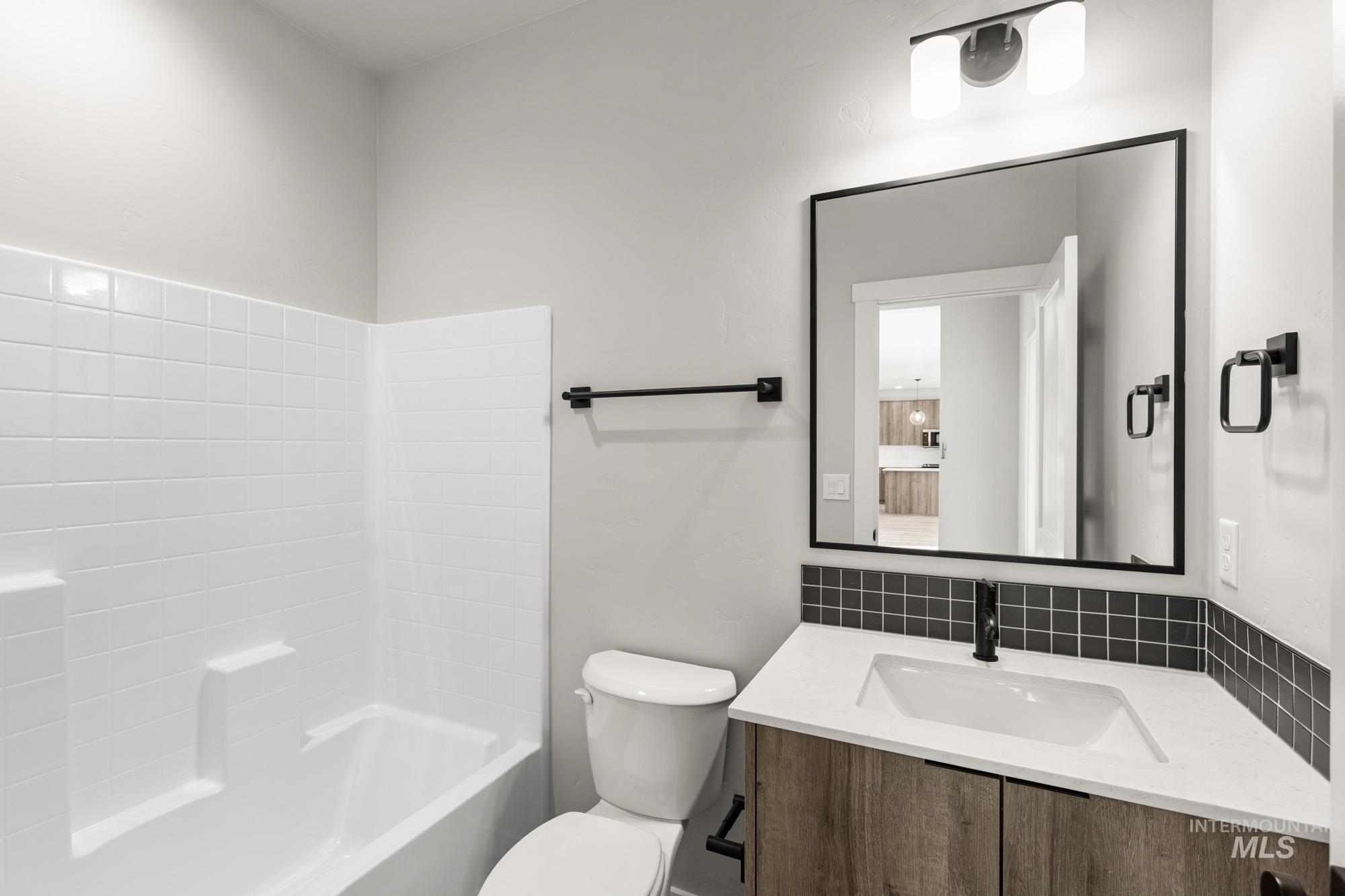 5487 W Yarnell St, Eagle, Idaho 83616, 4 Bedrooms, 3 Bathrooms, Residential For Sale, Price $874,990,MLS 98968343