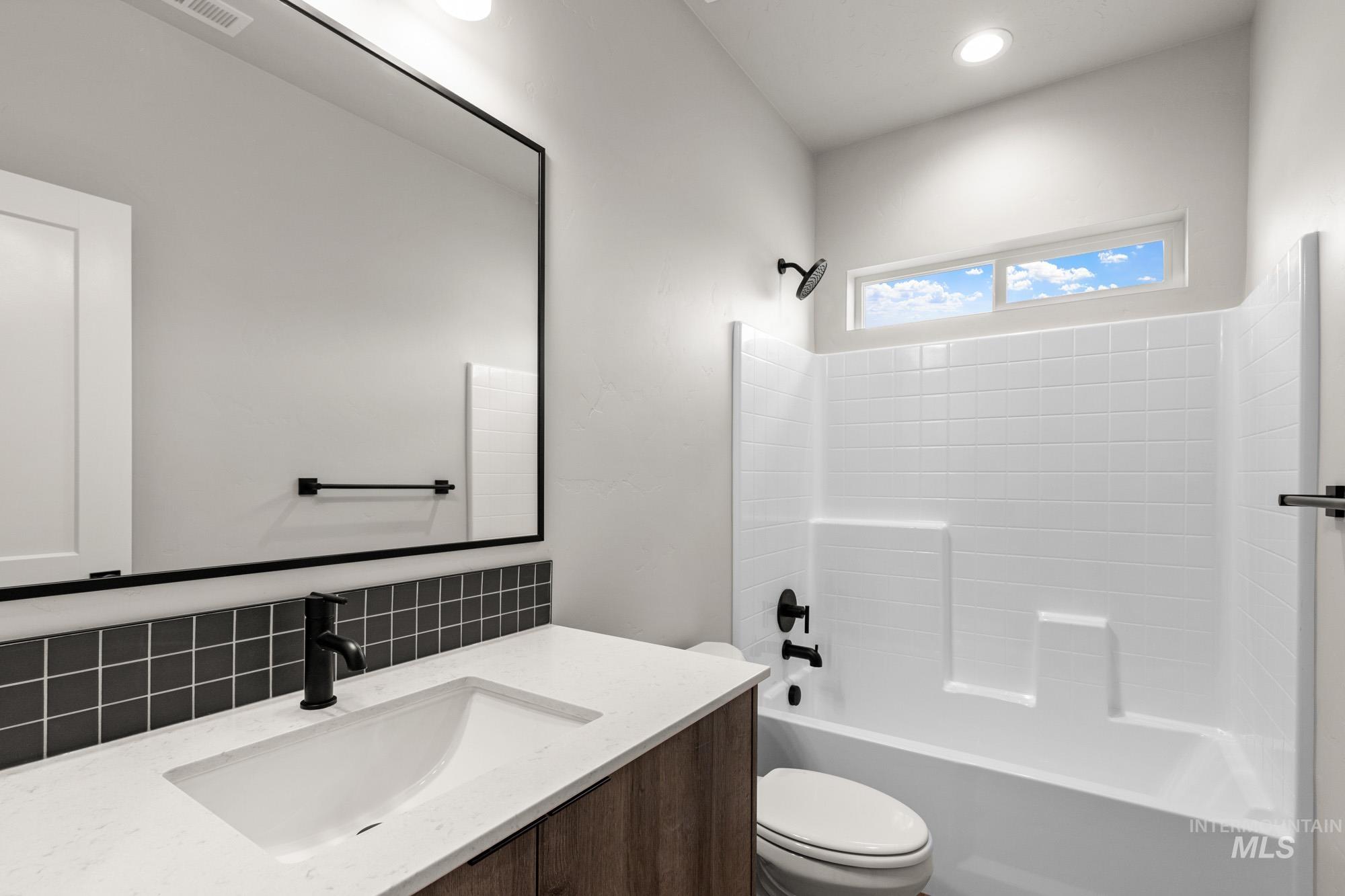 5487 W Yarnell St, Eagle, Idaho 83616, 4 Bedrooms, 3 Bathrooms, Residential For Sale, Price $874,990,MLS 98968343