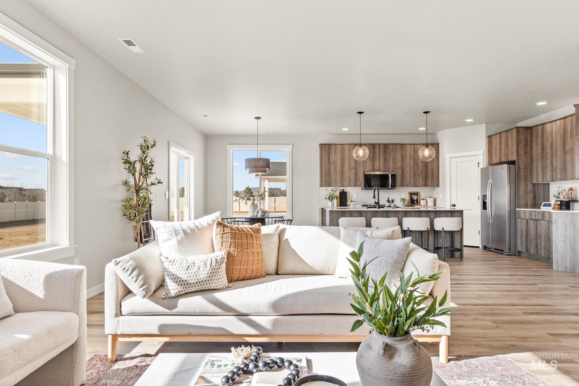 5487 W Yarnell St, Eagle, Idaho 83616, 4 Bedrooms, 3 Bathrooms, Residential For Sale, Price $874,990,MLS 98968343