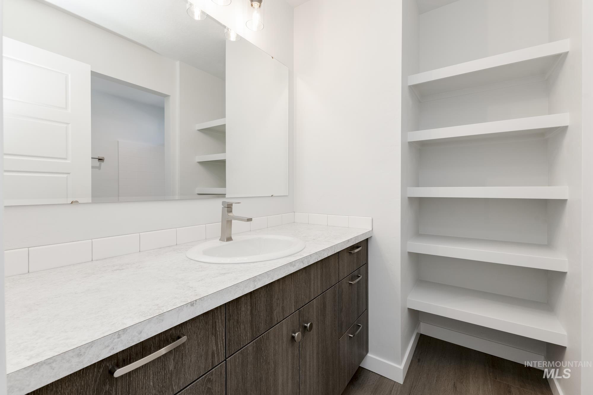 5408 W Yarnell St, Eagle, Idaho 83616, 5 Bedrooms, 2.5 Bathrooms, Residential For Sale, Price $714,990,MLS 98968346