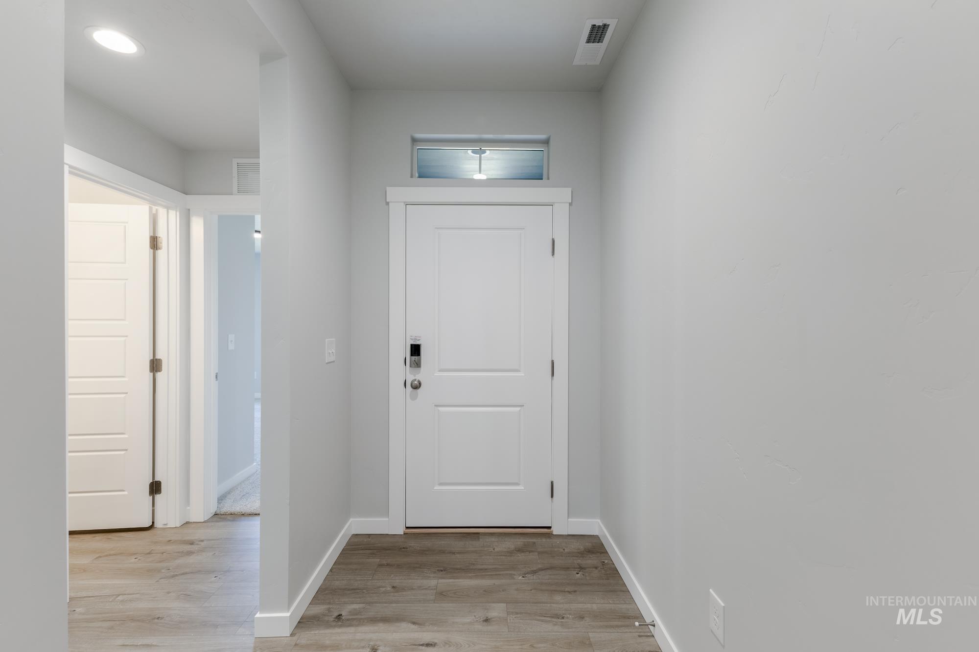 2415 N Silver Wolf Ave, Star, Idaho 83669, 4 Bedrooms, 2 Bathrooms, Residential For Sale, Price $481,990,MLS 98968347