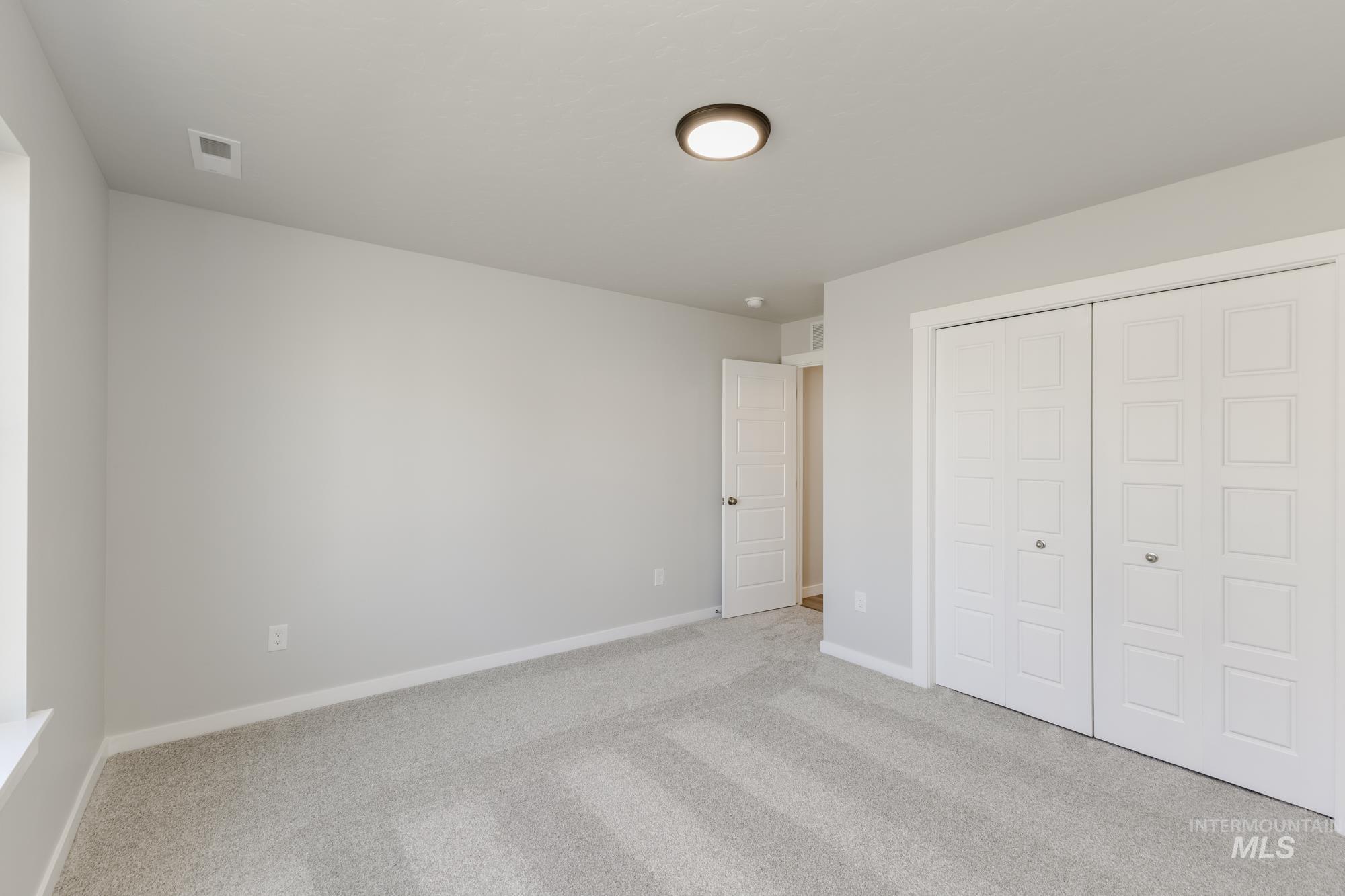 2415 N Silver Wolf Ave, Star, Idaho 83669, 4 Bedrooms, 2 Bathrooms, Residential For Sale, Price $481,990,MLS 98968347