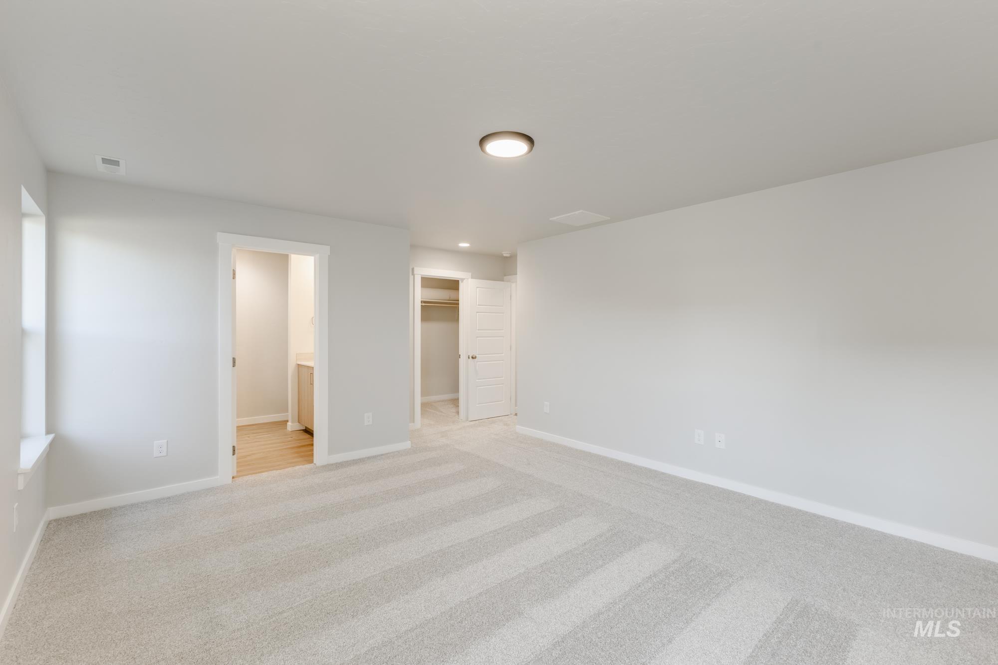 2415 N Silver Wolf Ave, Star, Idaho 83669, 4 Bedrooms, 2 Bathrooms, Residential For Sale, Price $481,990,MLS 98968347