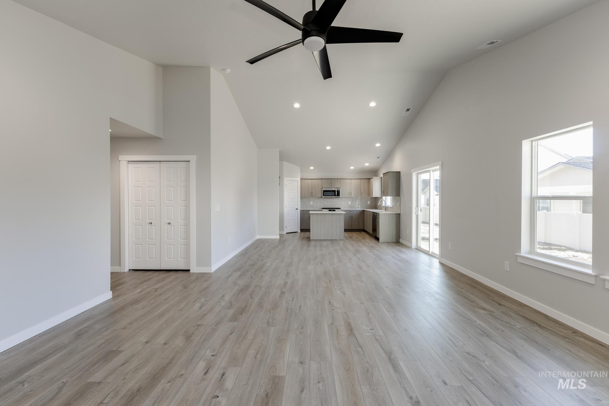 2415 N Silver Wolf Ave, Star, Idaho 83669, 4 Bedrooms, 2 Bathrooms, Residential For Sale, Price $481,990,MLS 98968347