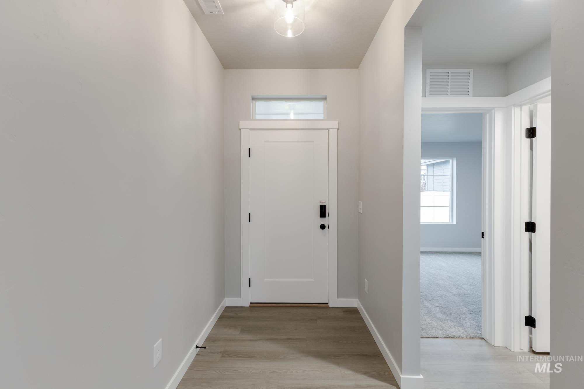 869 N Aleppo Way, Meridian, Idaho 83642, 4 Bedrooms, 2 Bathrooms, Residential For Sale, Price $468,990,MLS 98968348