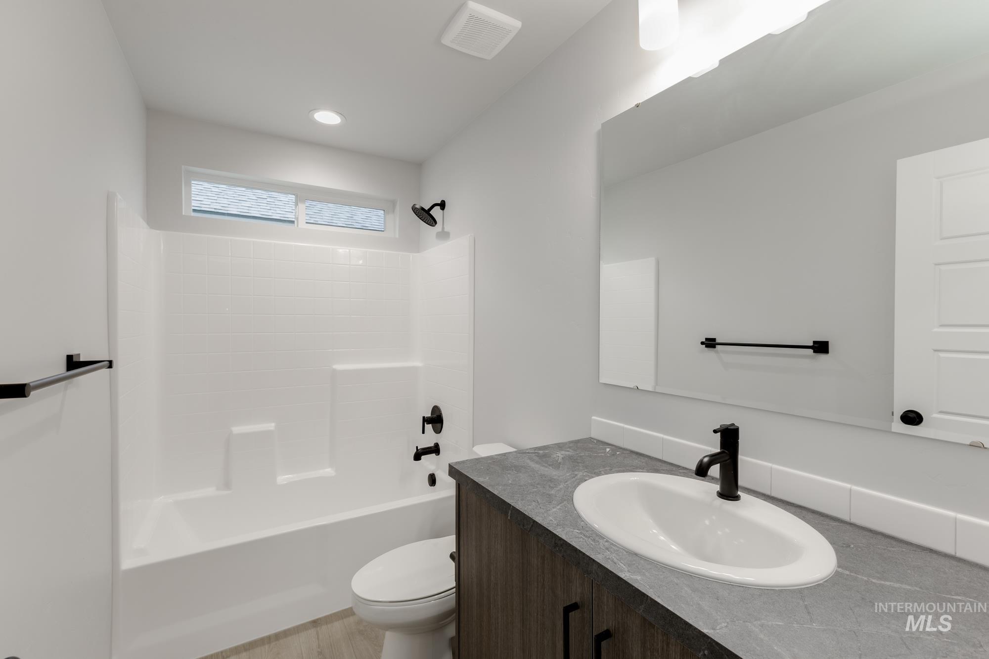 869 N Aleppo Way, Meridian, Idaho 83642, 4 Bedrooms, 2 Bathrooms, Residential For Sale, Price $468,990,MLS 98968348